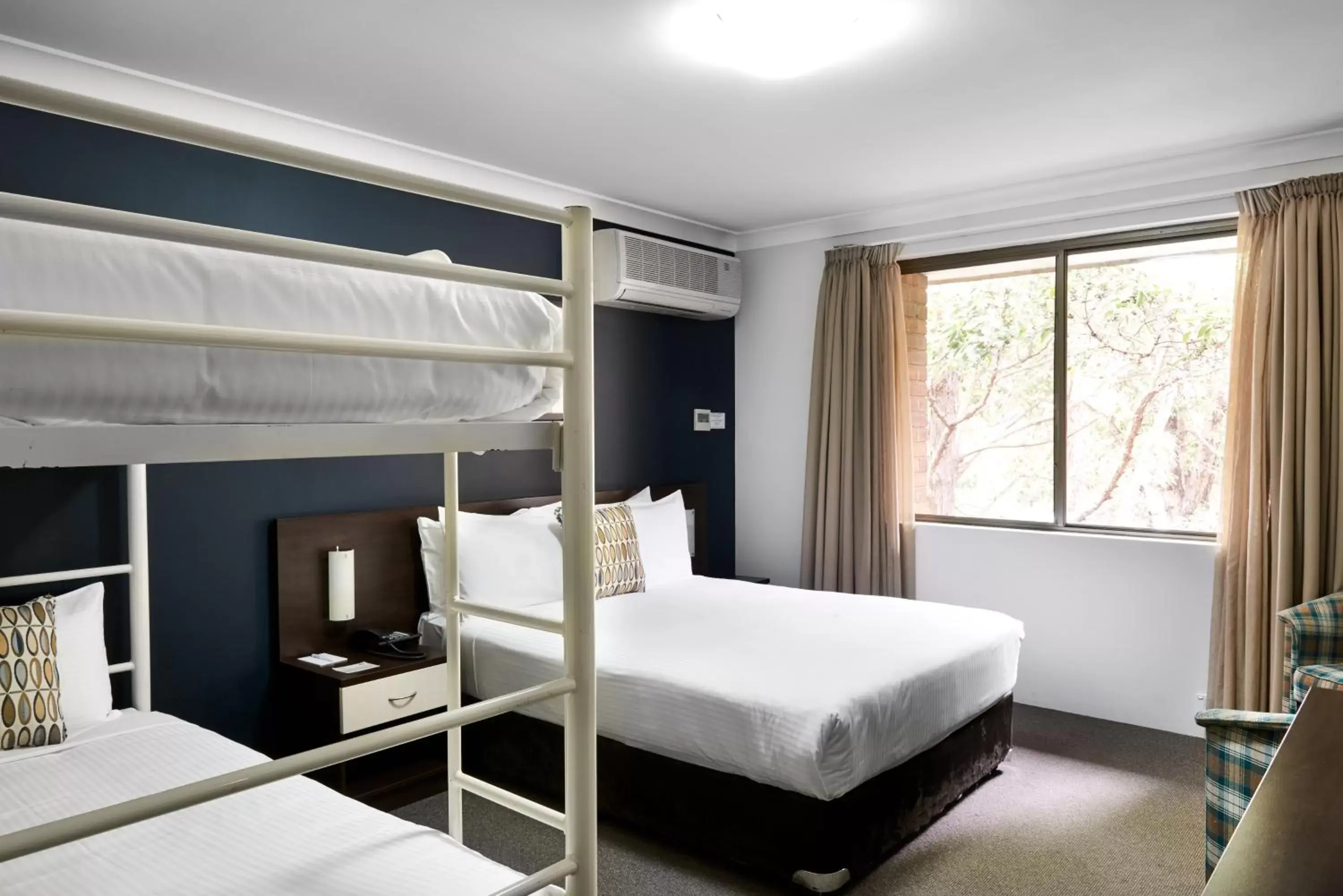 Bedroom in 175 Hotel Westmead