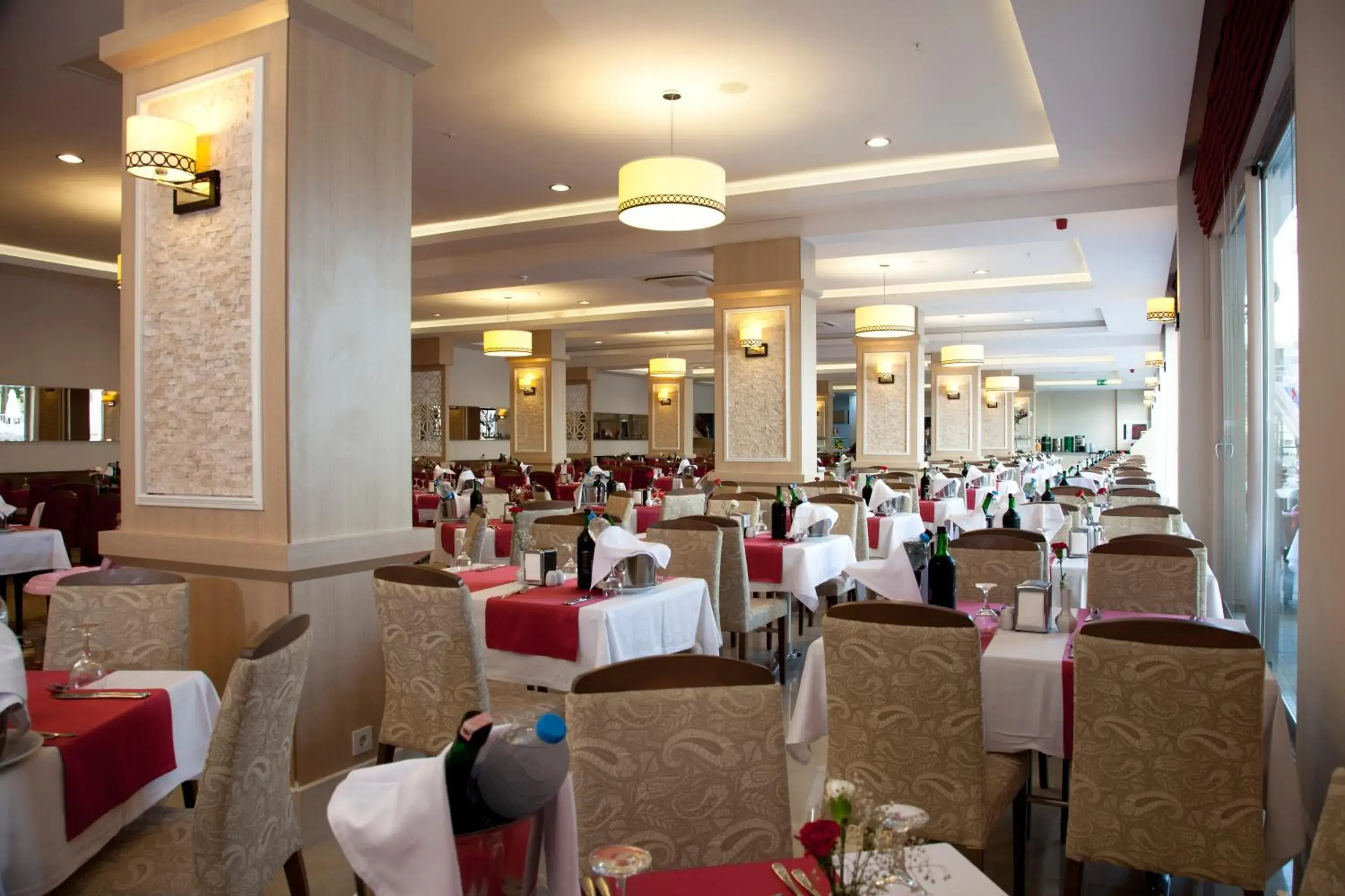 Restaurant/Places to Eat in Merve Sun Hotel & SPA