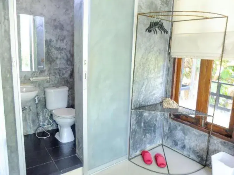 Bathroom in Hern Lhin Natural Resort