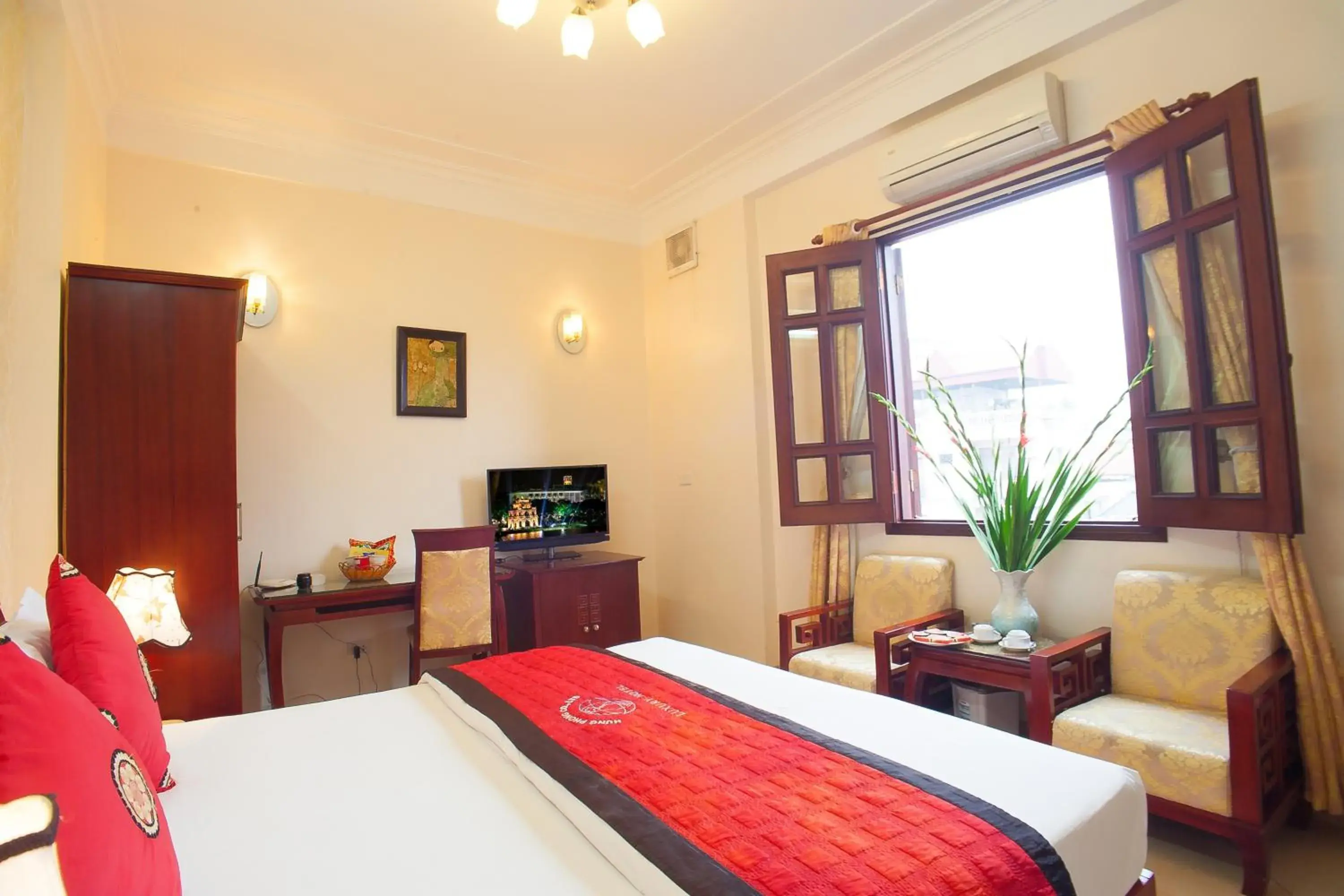 View (from property/room), Bed in Hanoi Luxury Hotel