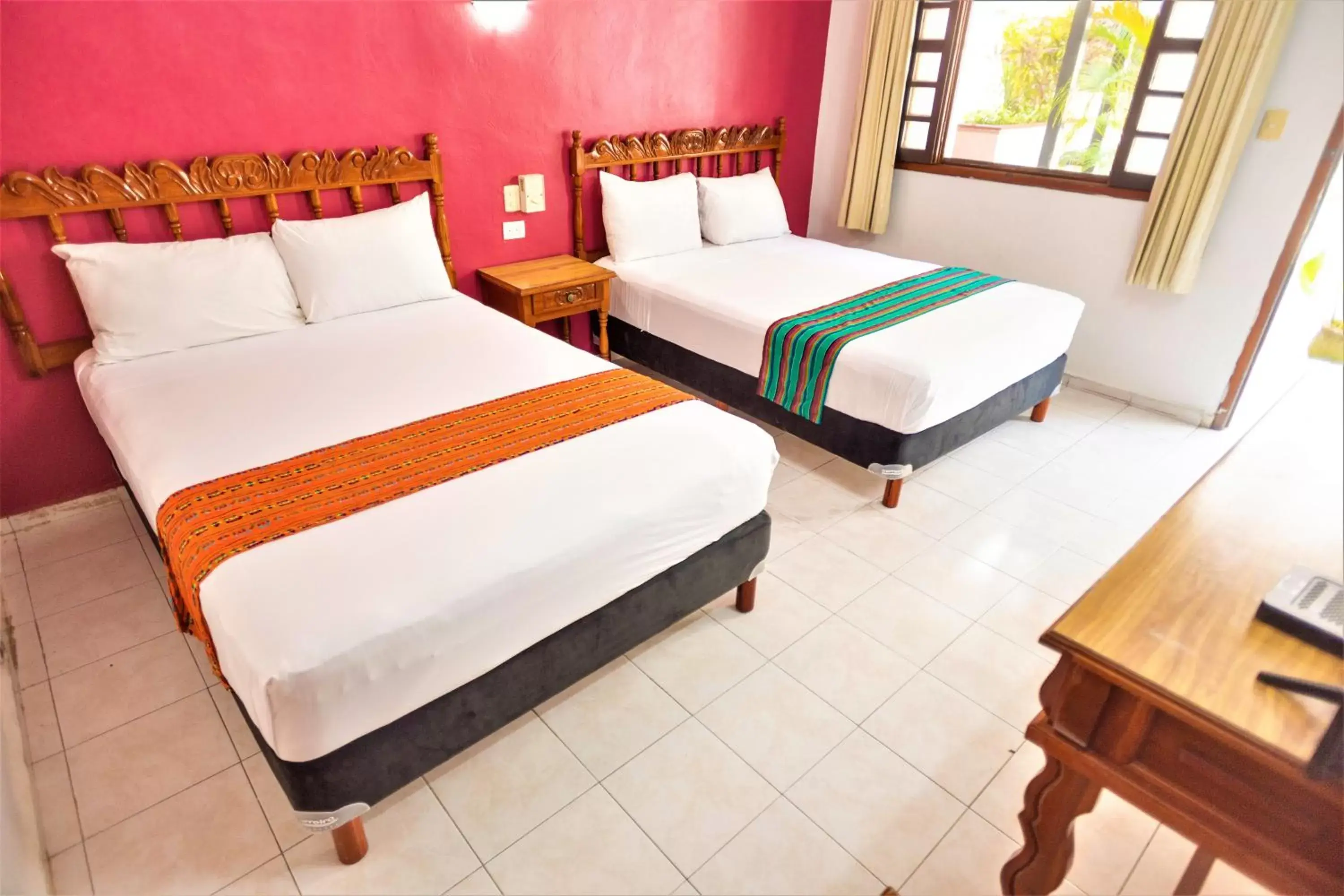 Photo of the whole room, Bed in Hotel San Juan Mérida