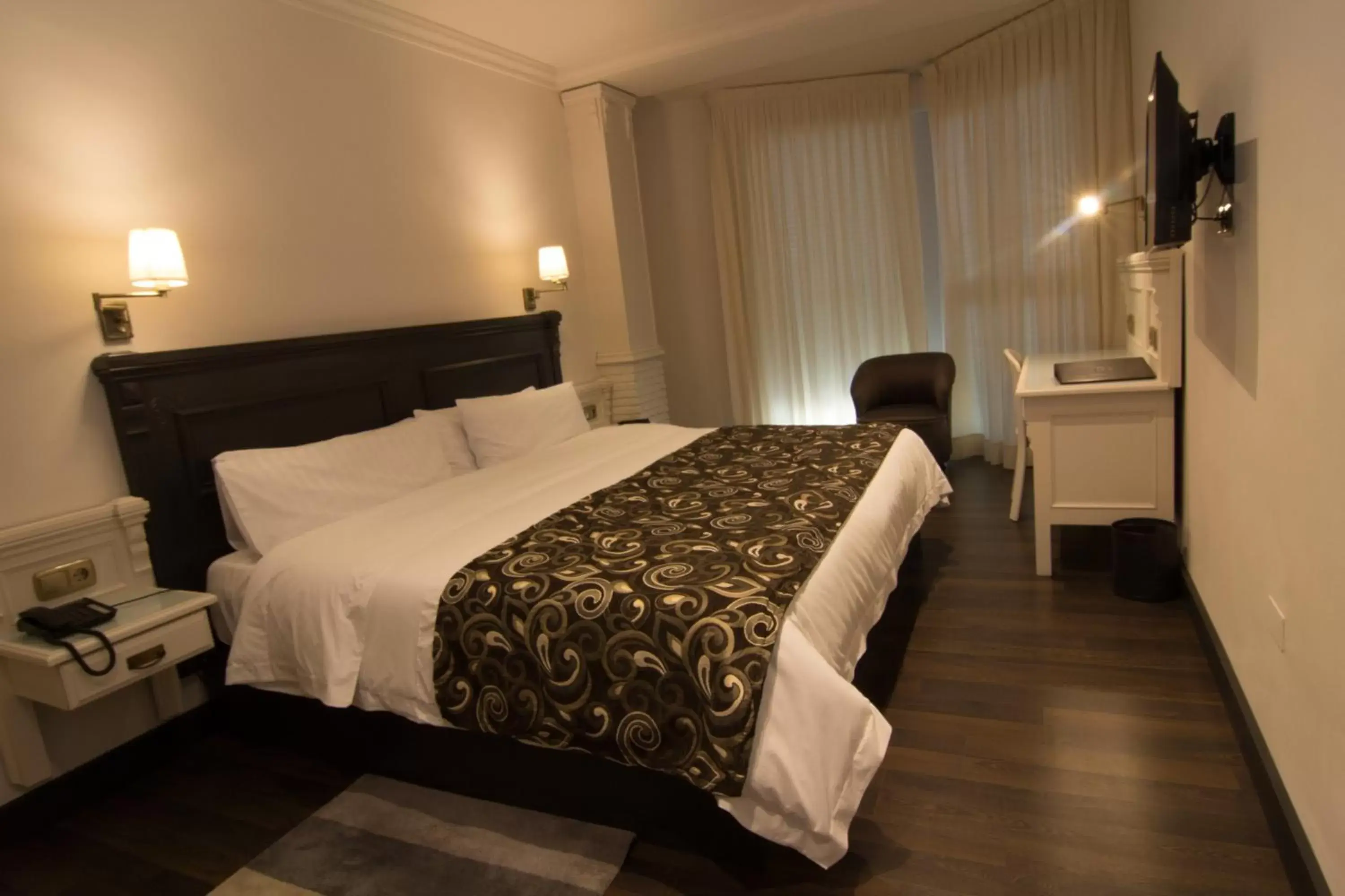 Photo of the whole room, Bed in Avent Verahotel