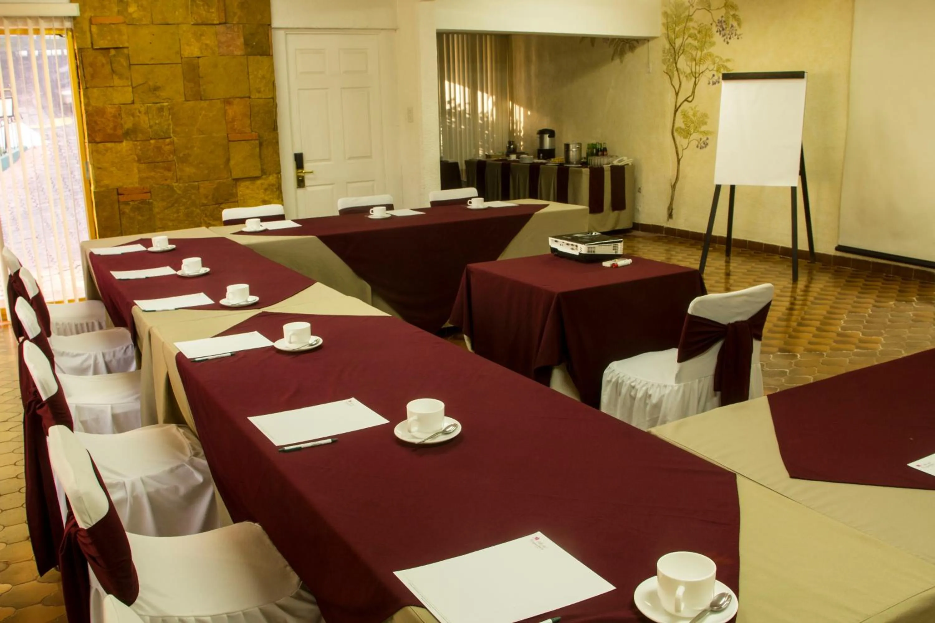 Business facilities in Hotel Villa del Conquistador