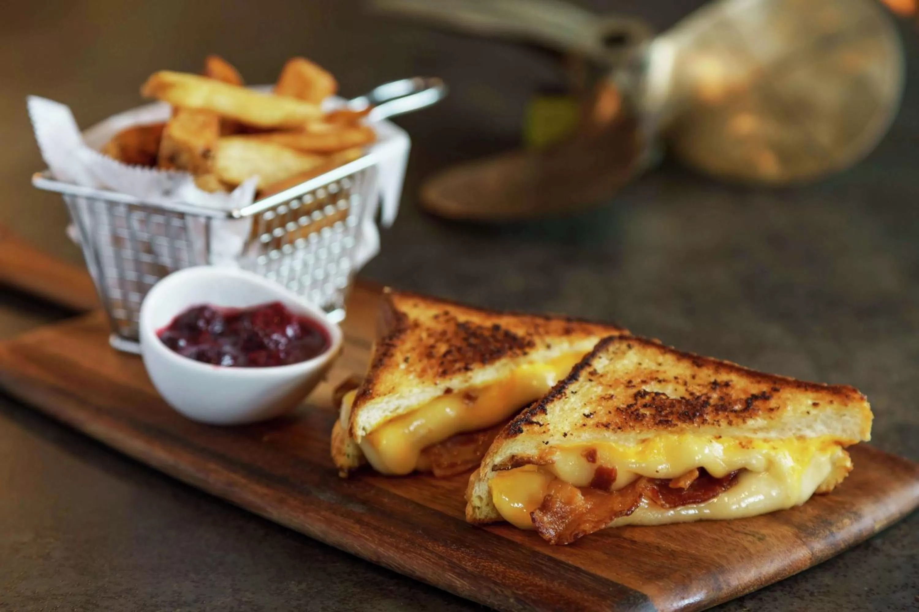 Restaurant/places to eat in Hilton Garden Inn Annapolis Downtown