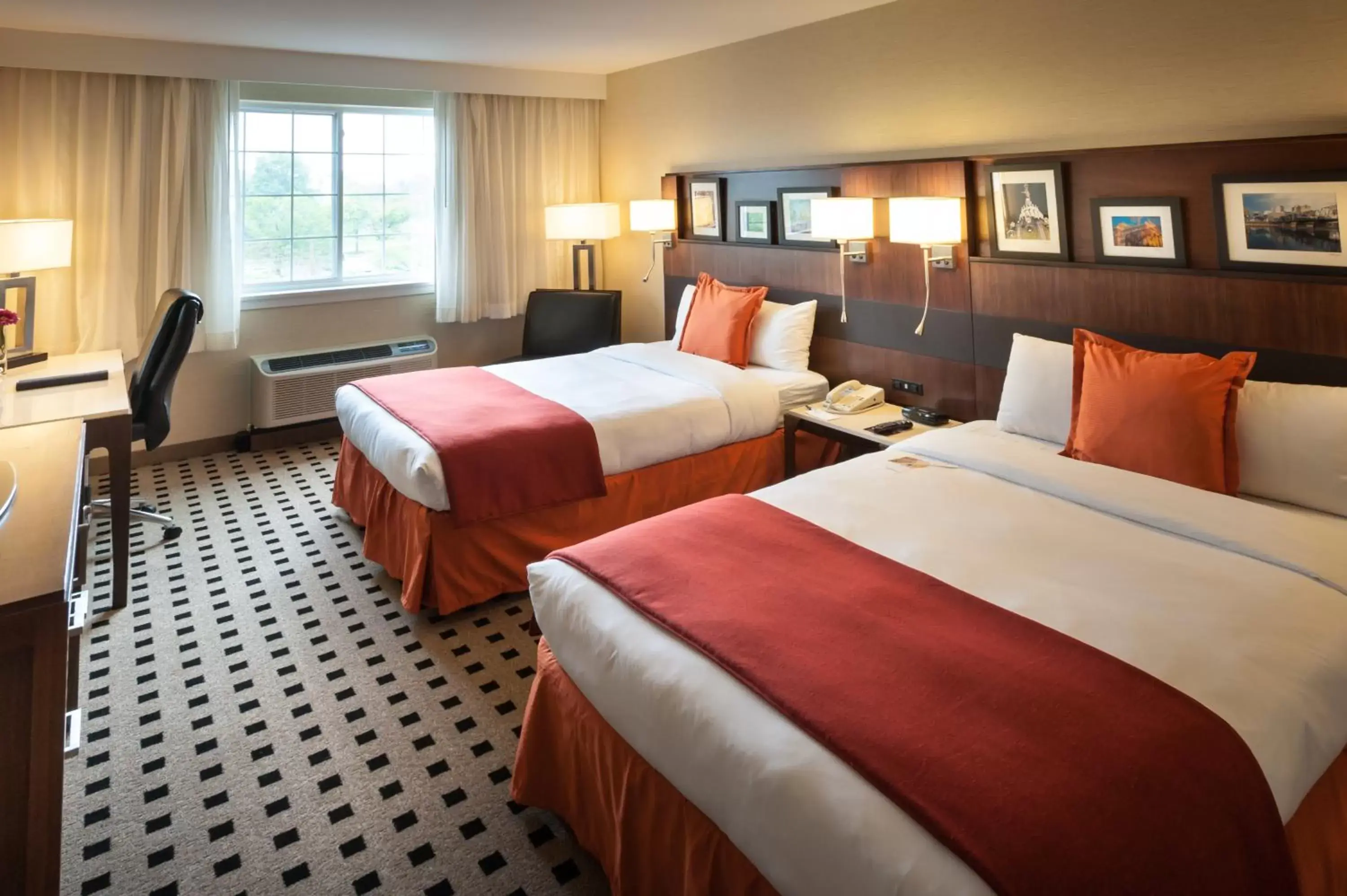 Bed in Penn Harris Hotel Harrisburg, Trademark by Wyndham