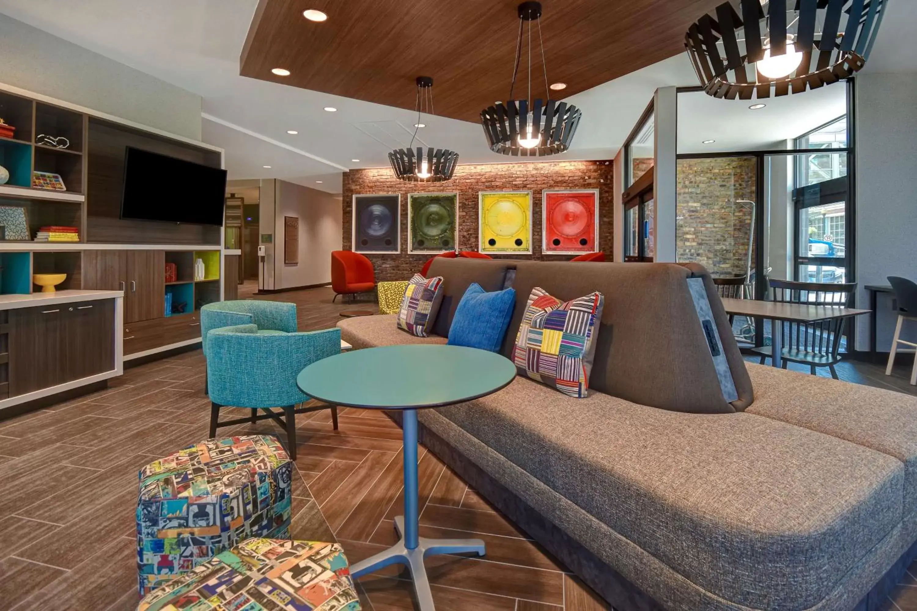 Lobby or reception, Lounge/Bar in Home2 Suites By Hilton Kalamazoo Downtown, Mi