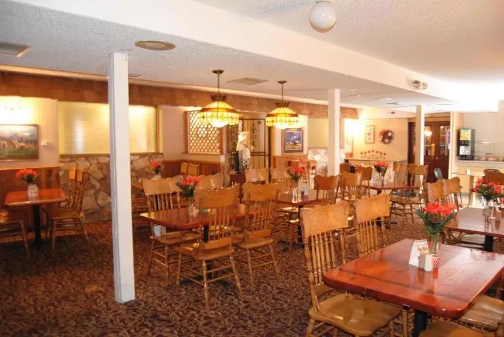 Restaurant/Places to Eat in Affordable Inns Evanston