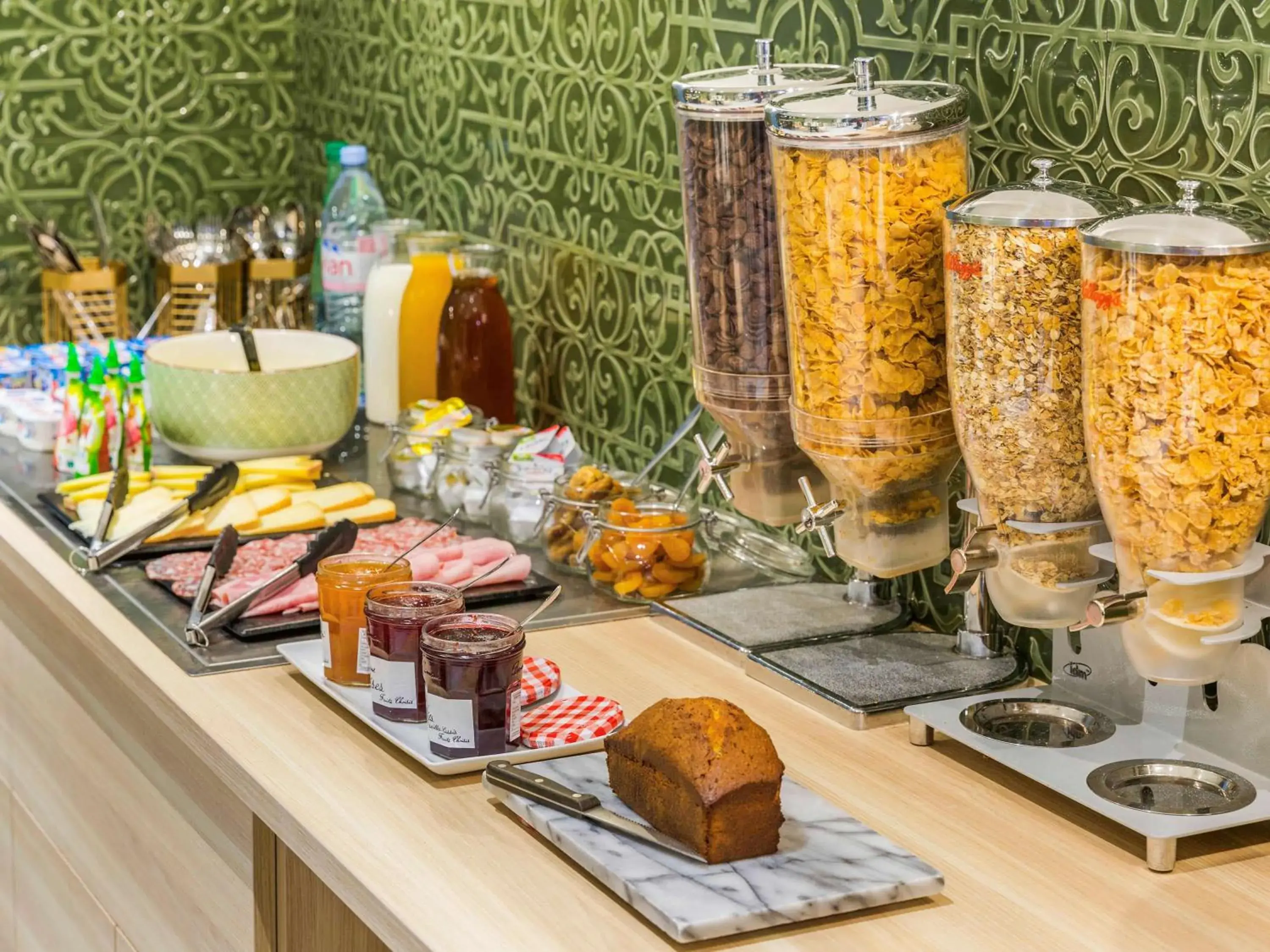 Property building in ibis Styles Paris Gare de l'Est TGV Property building in ibis Styles Paris Gare de l'Est TGV