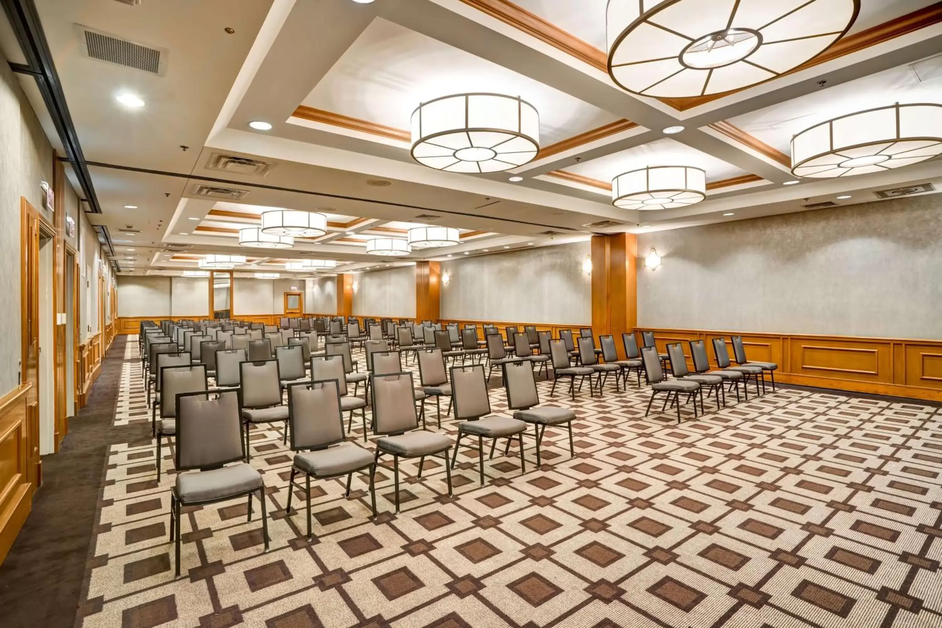 Meeting/conference room in Embassy Suites Chicago - Downtown River North