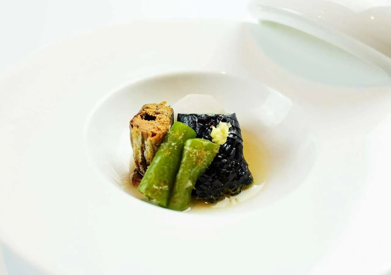 Food close-up in Aura Tachibana