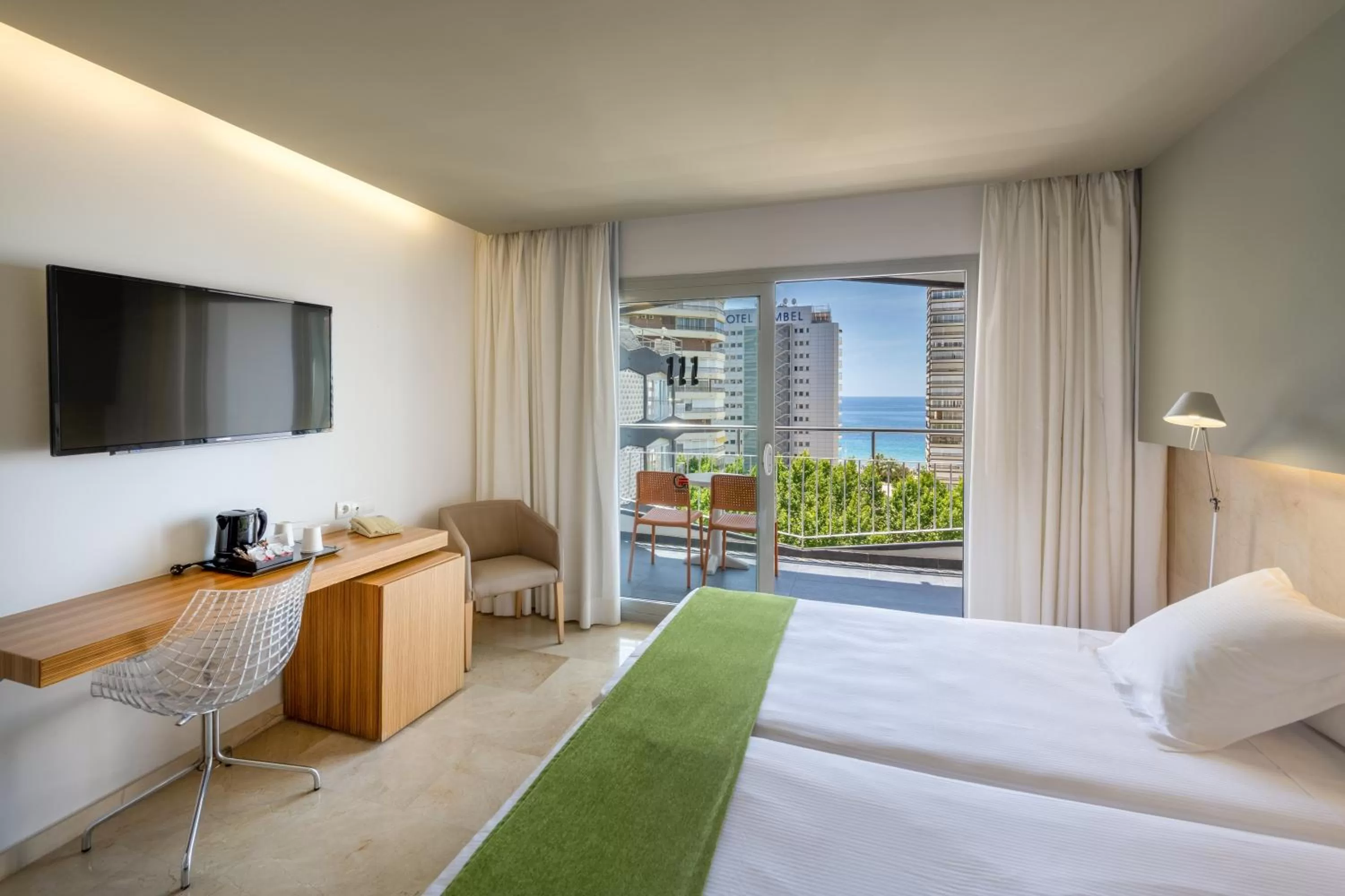 Photo of the whole room, Bed in Climia Belroy 4 Sup