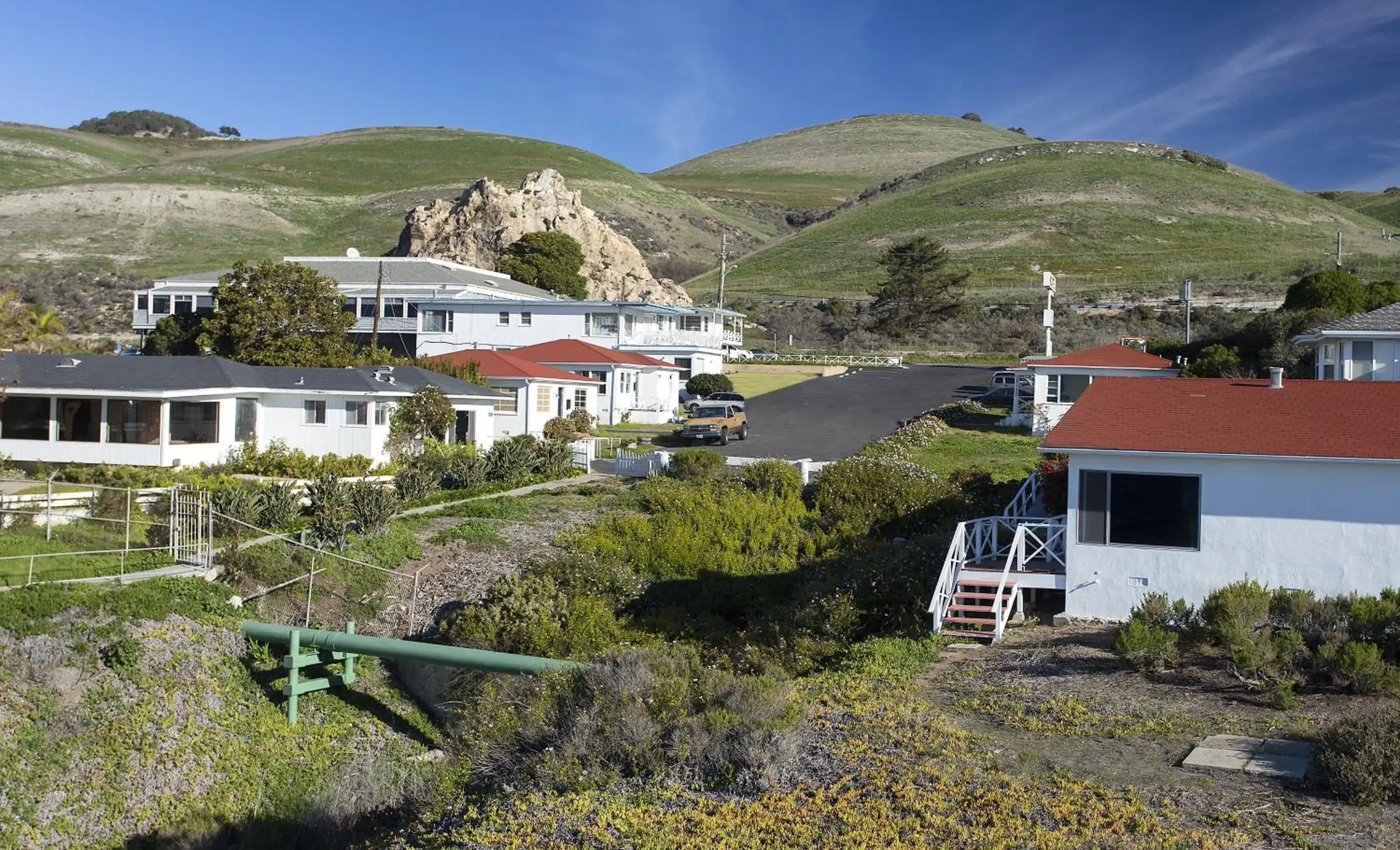 Neighbourhood in Tides Oceanview Inn and Cottages