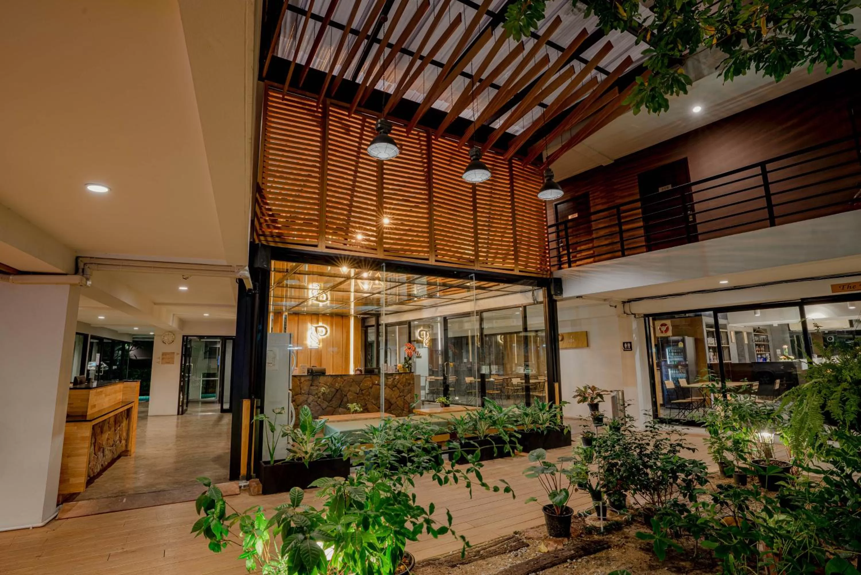 Facade/entrance in Peace Land Khaosan