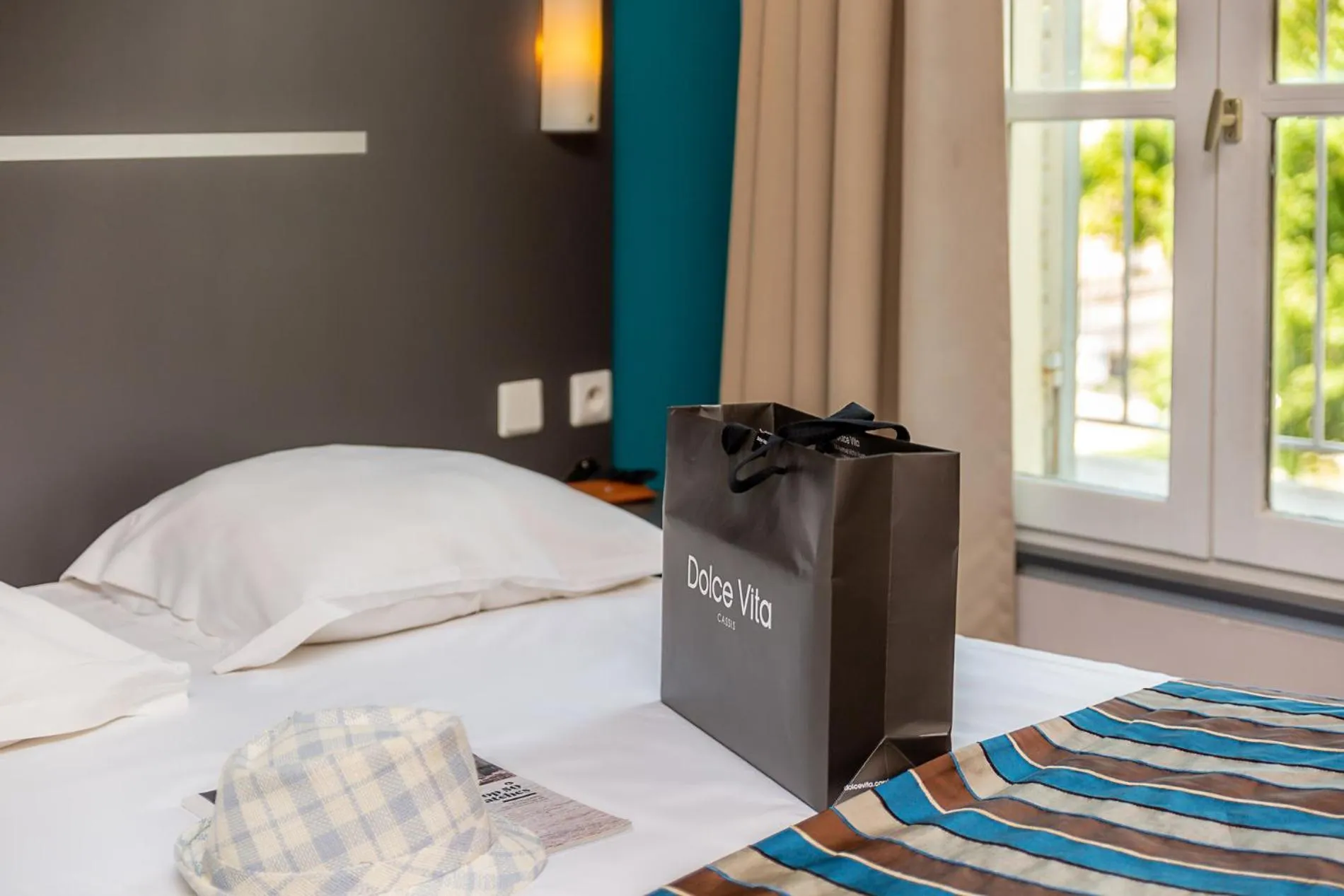 Bed in Hotel Terminus Saint-Charles