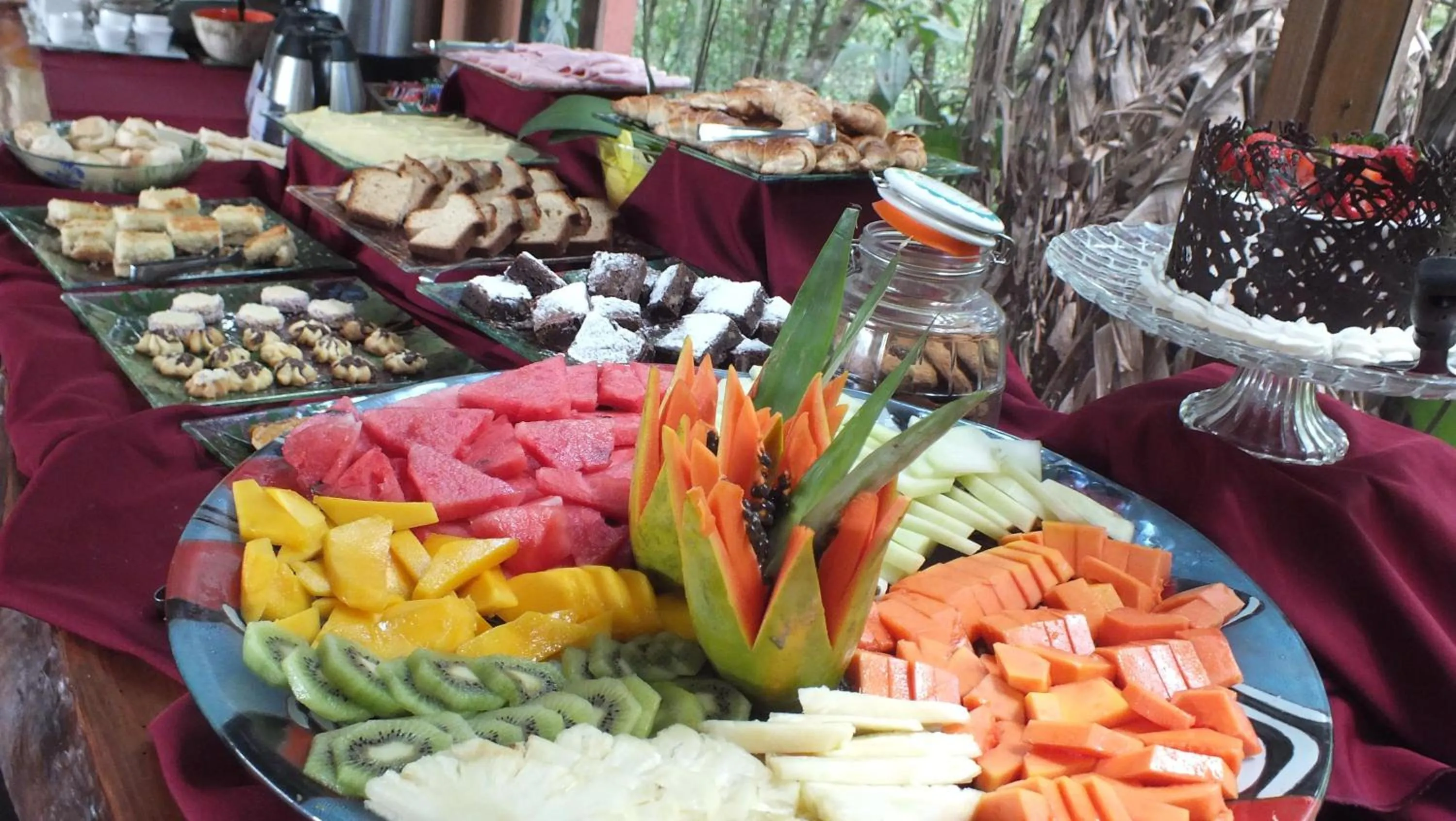Buffet breakfast in El Pueblito Iguazú