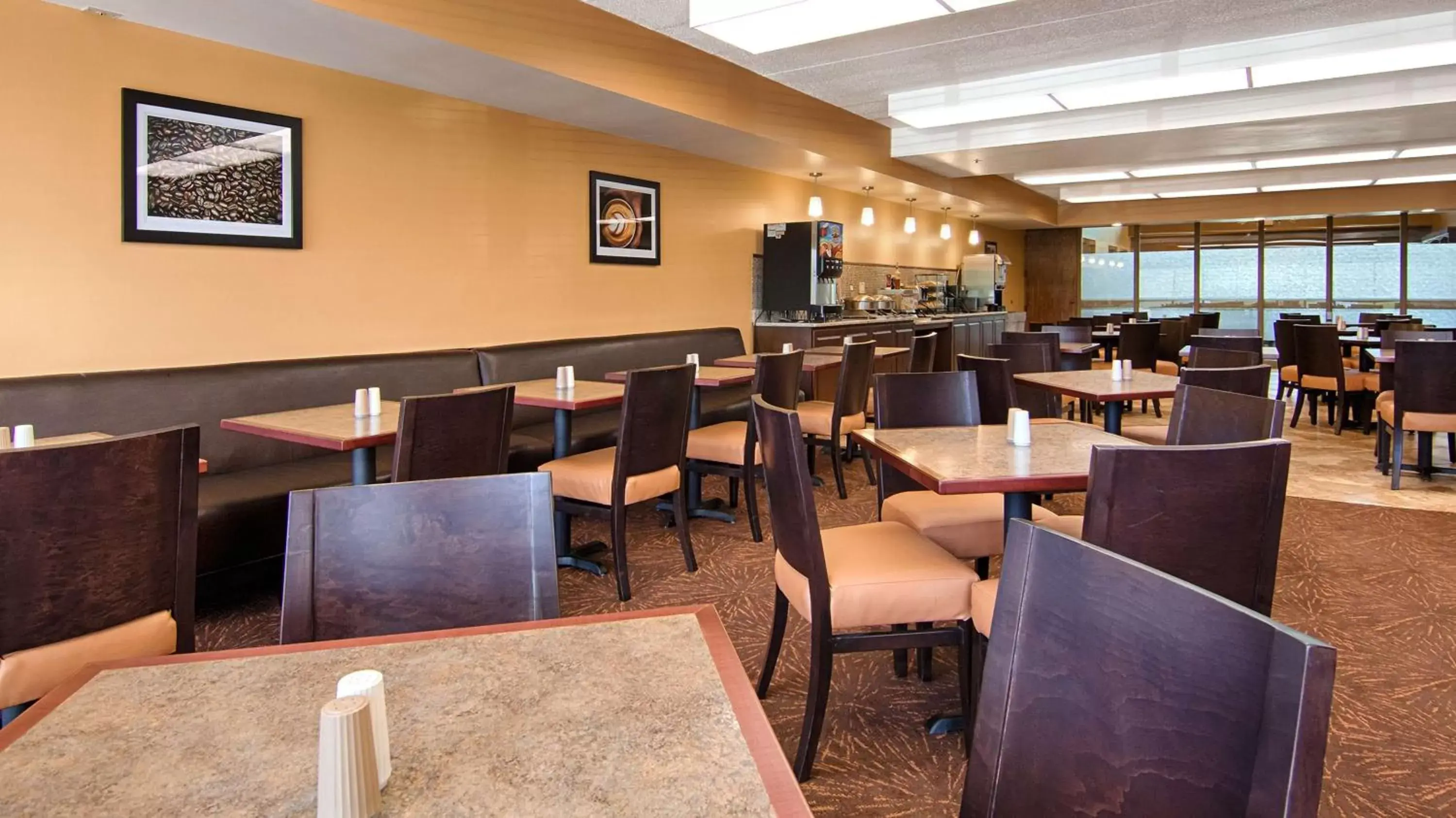 Restaurant/places to eat in Best Western Executive Inn Kenosha - Pleasant Prairie