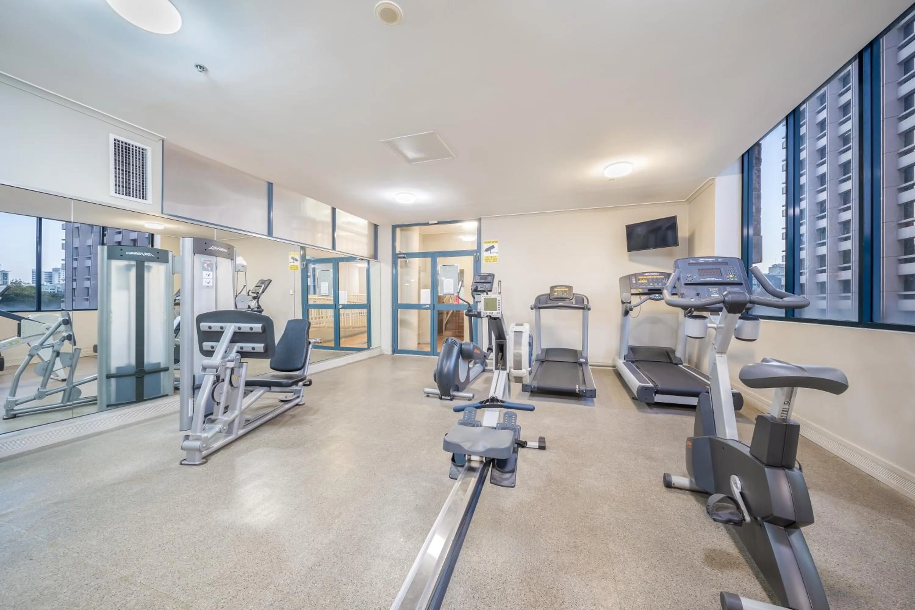 Fitness centre/facilities in Oaks Sydney Castlereagh Suites