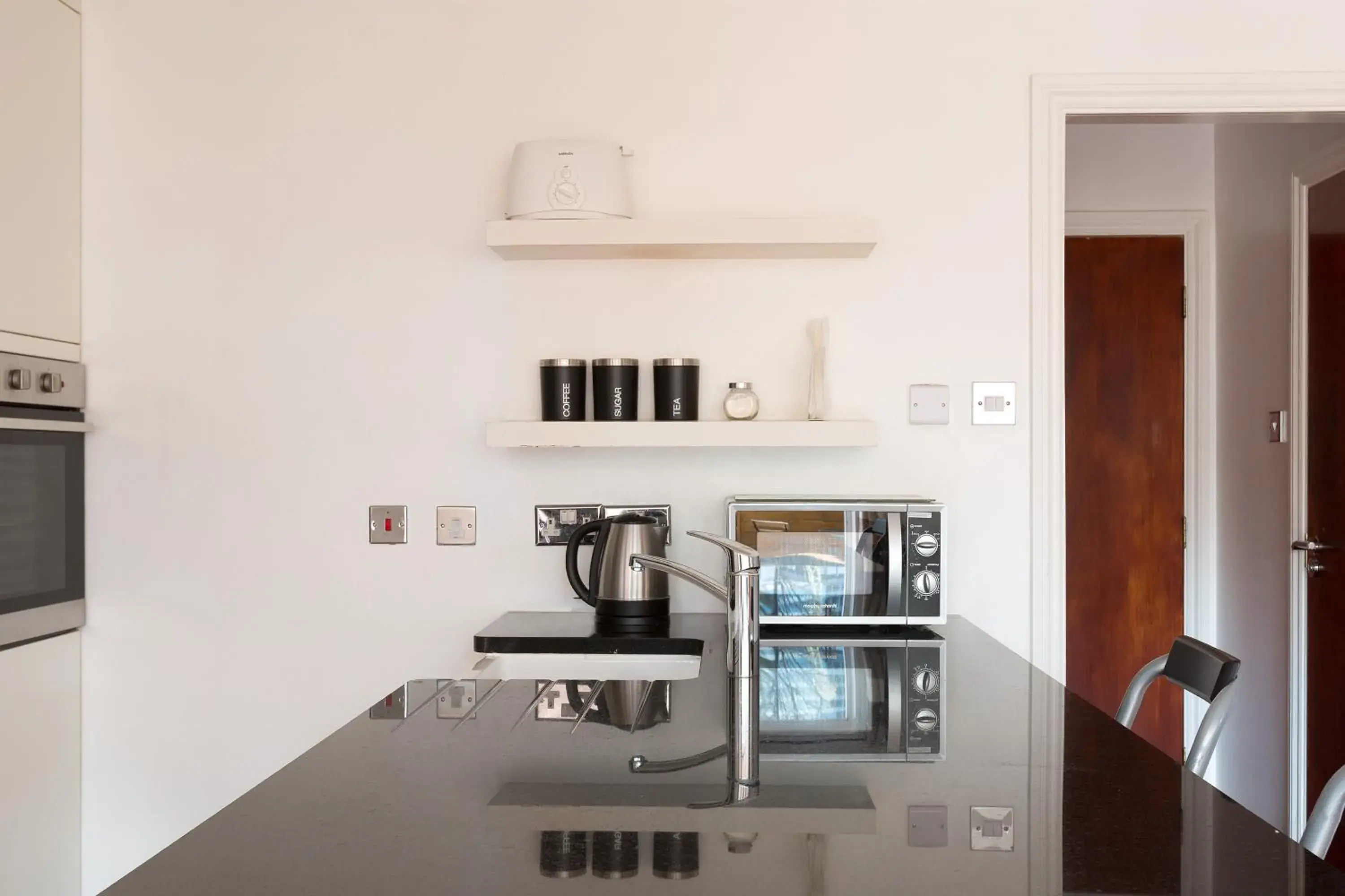 Kitchen or kitchenette, Kitchen/Kitchenette in Canary Wharf Studios