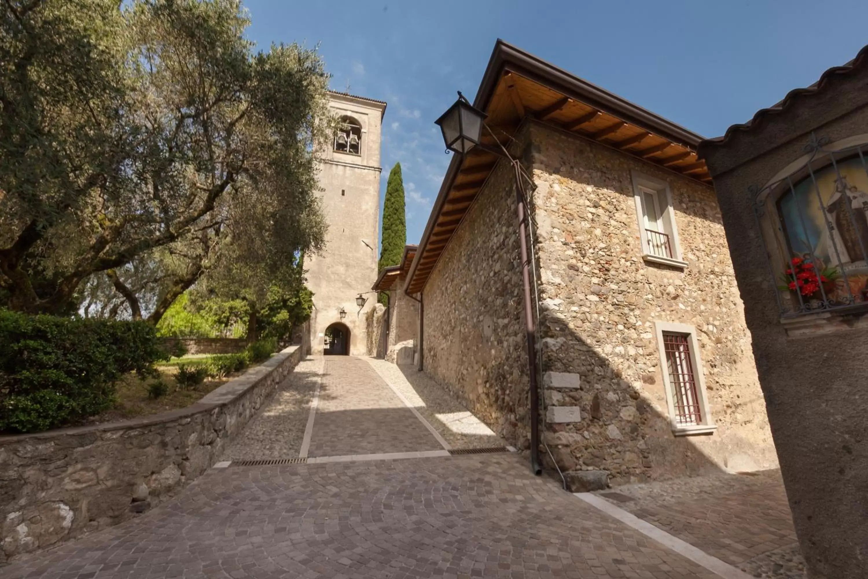 Facade/entrance, Property Building in Barchi Resort - Apartments & Suites