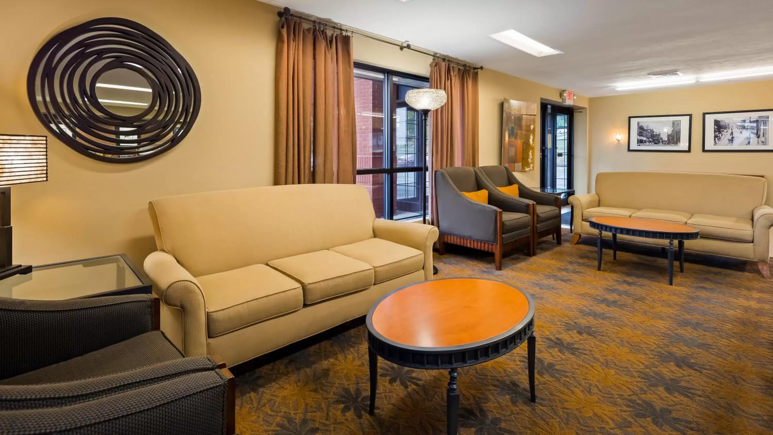 Lobby or reception, Seating Area in Best Western DuBois Hotel