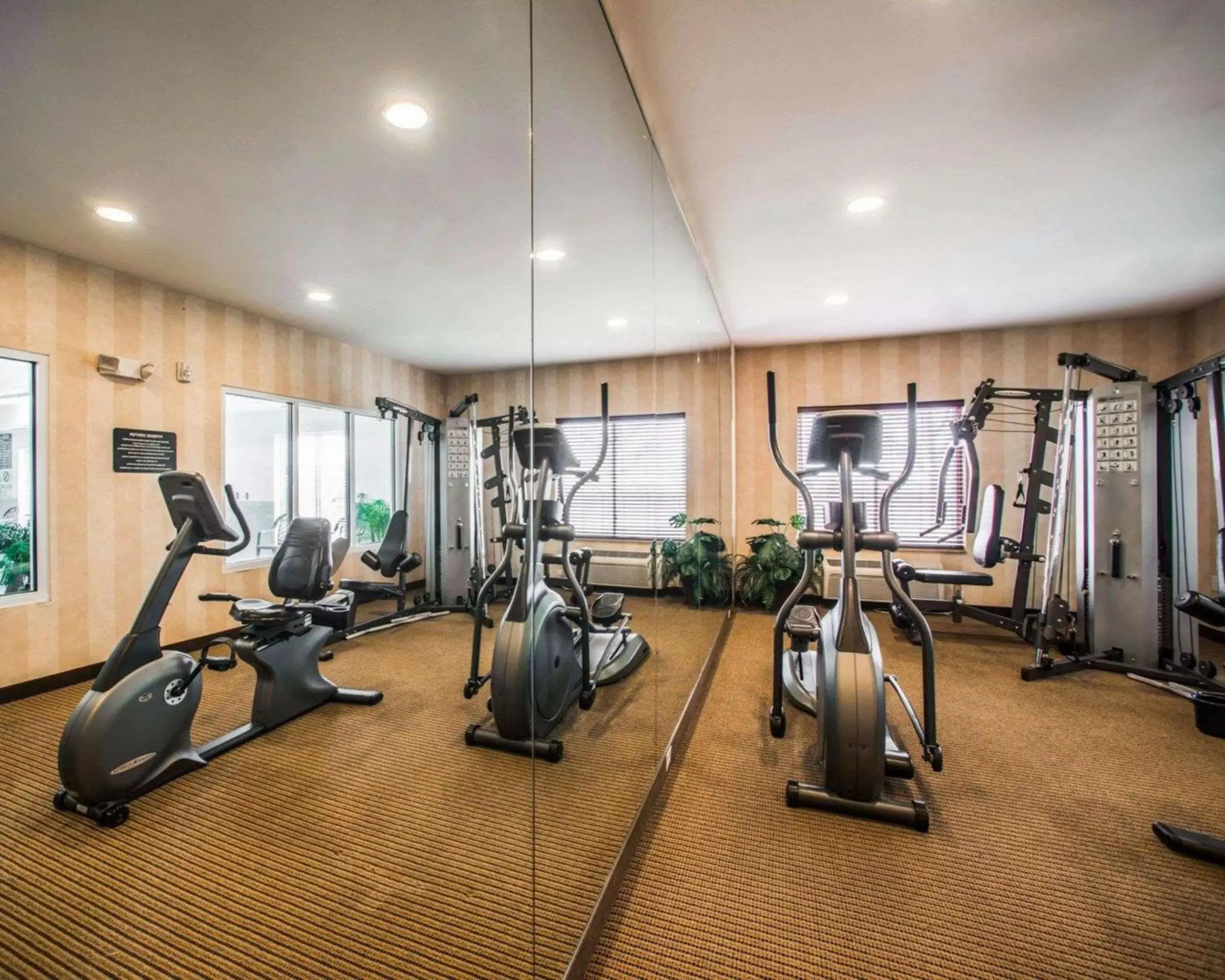 Fitness centre/facilities, Fitness Center/Facilities in Sleep Inn & Suites Washington near Peoria