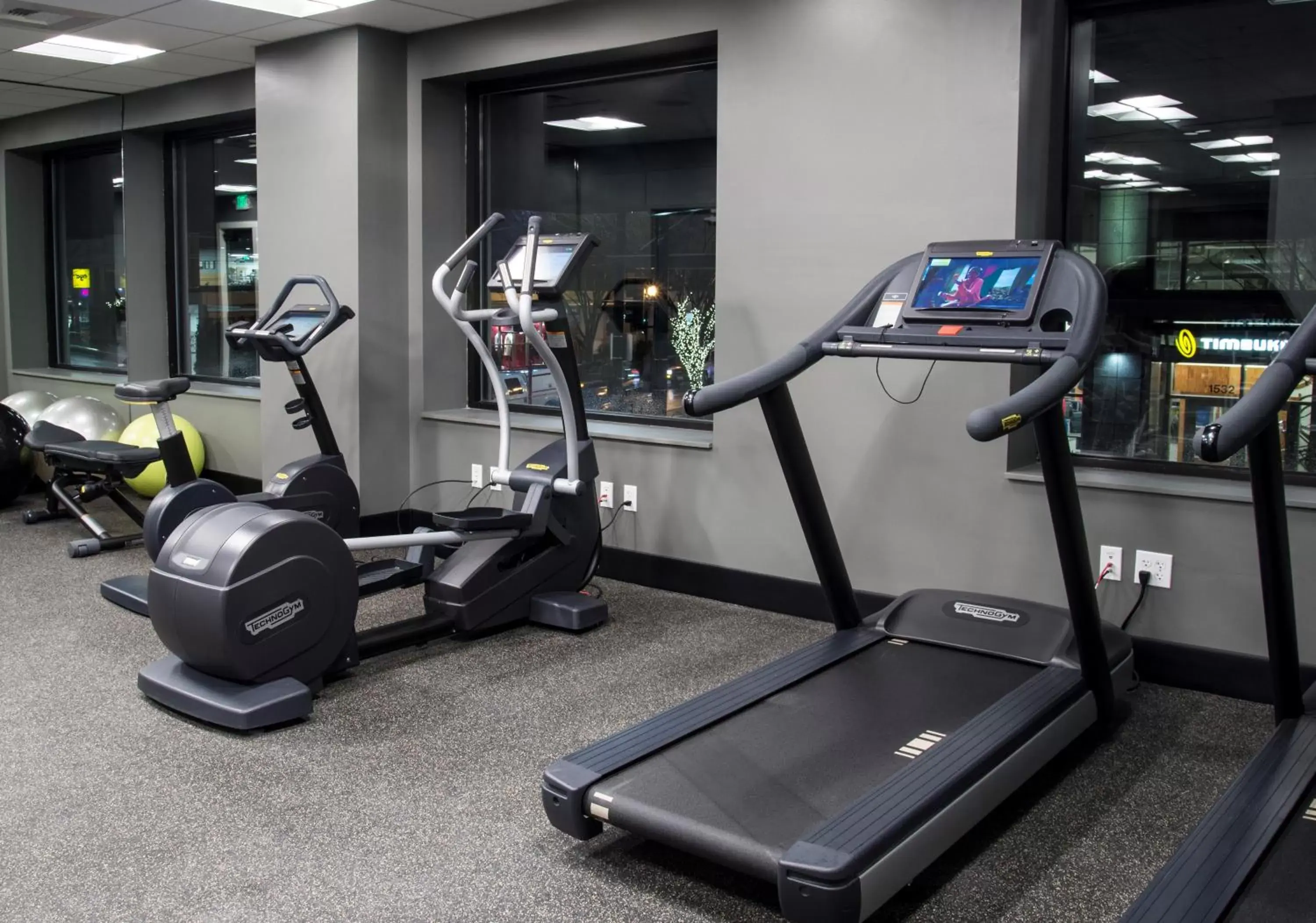 Fitness centre/facilities, Fitness Center/Facilities in Hotel Theodore