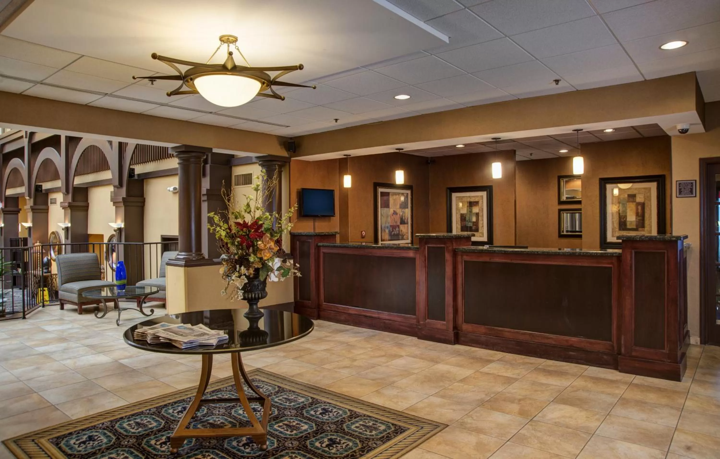 Lobby or reception in The Rockville Hotel, a Ramada by Wyndham