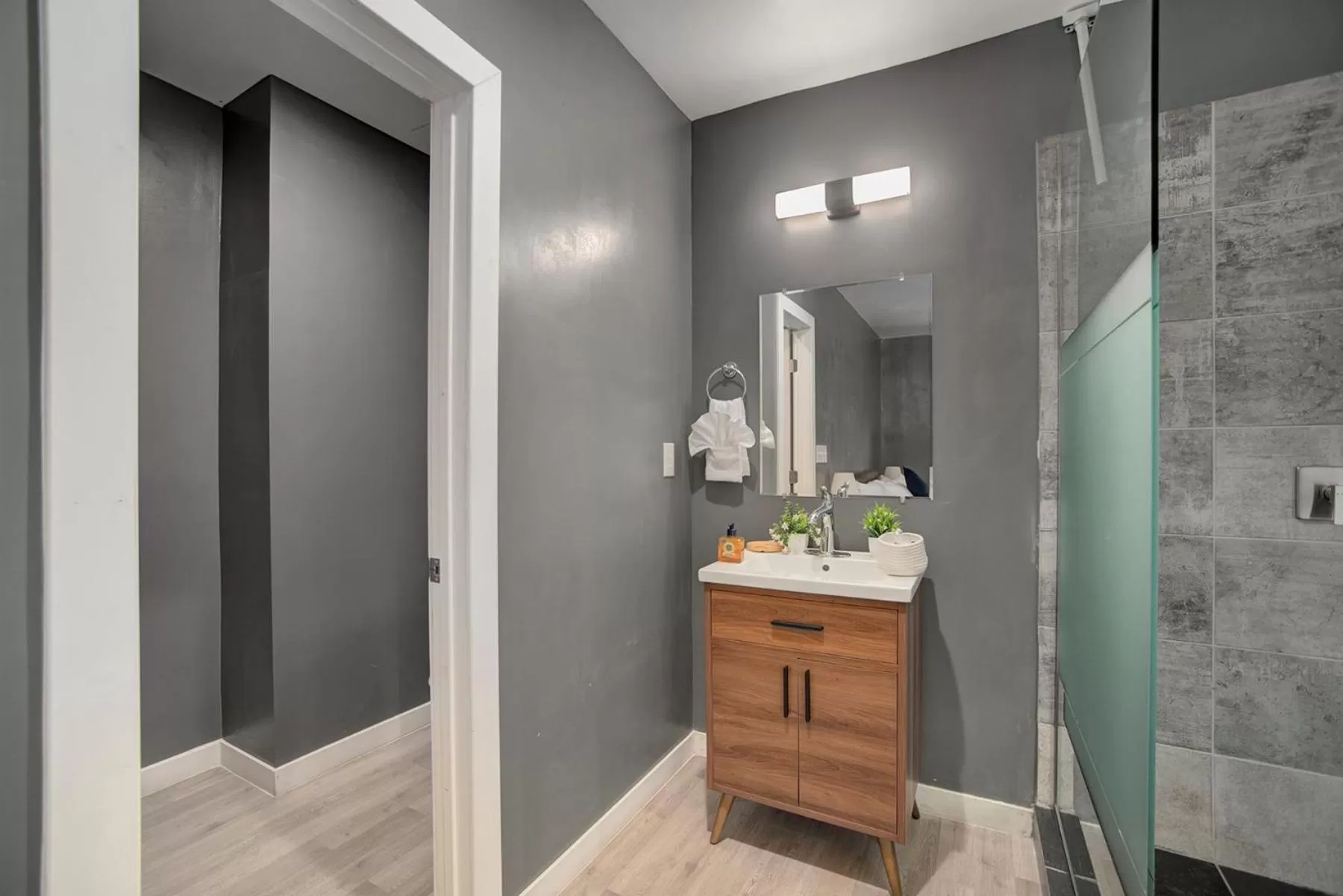 Shower in Good Hotels Downtown Denver