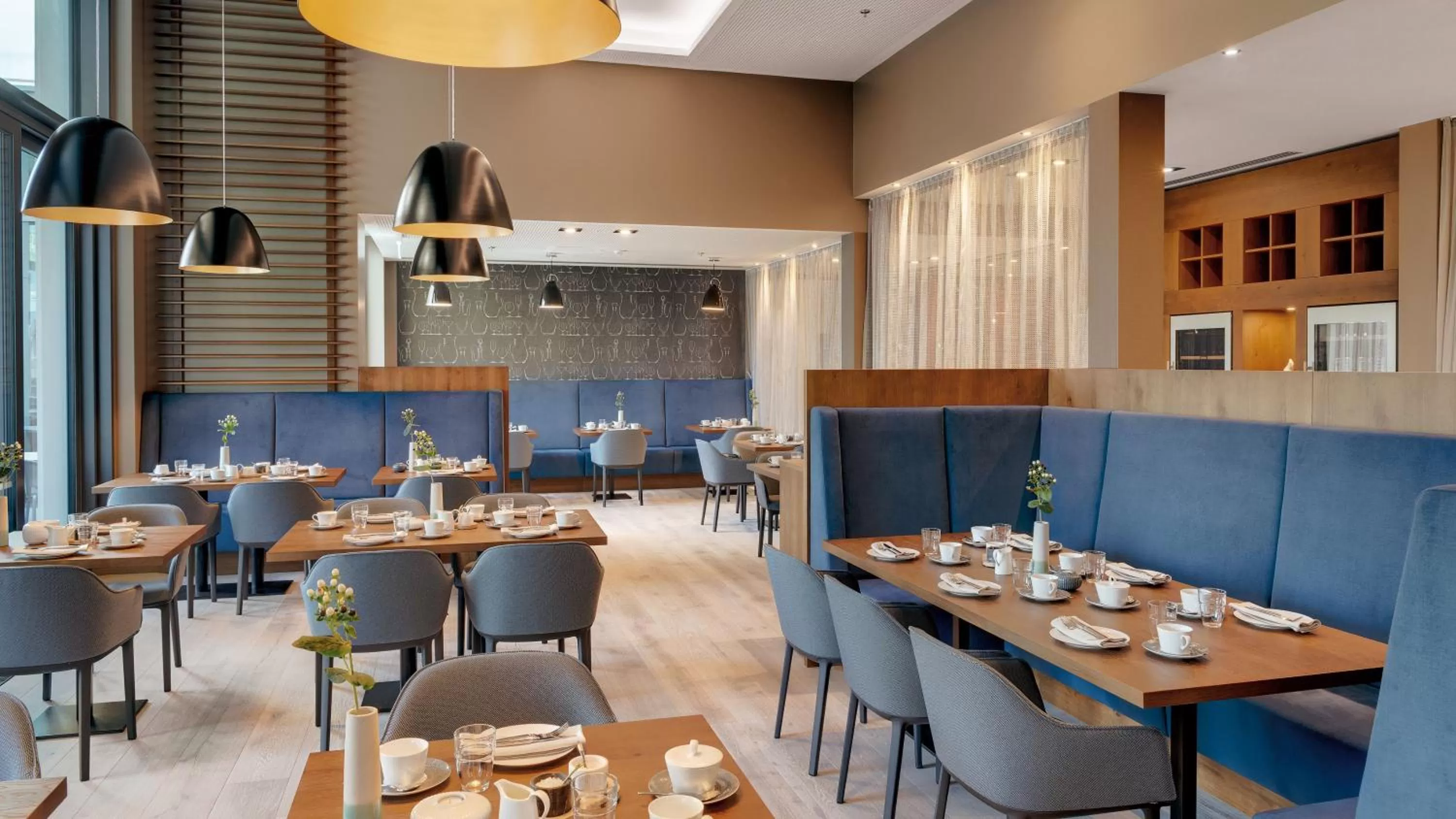 Restaurant/places to eat in Hotel Stadt Lörrach