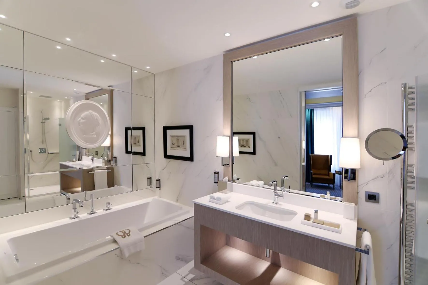 Bathroom in Hôtel Alchimy