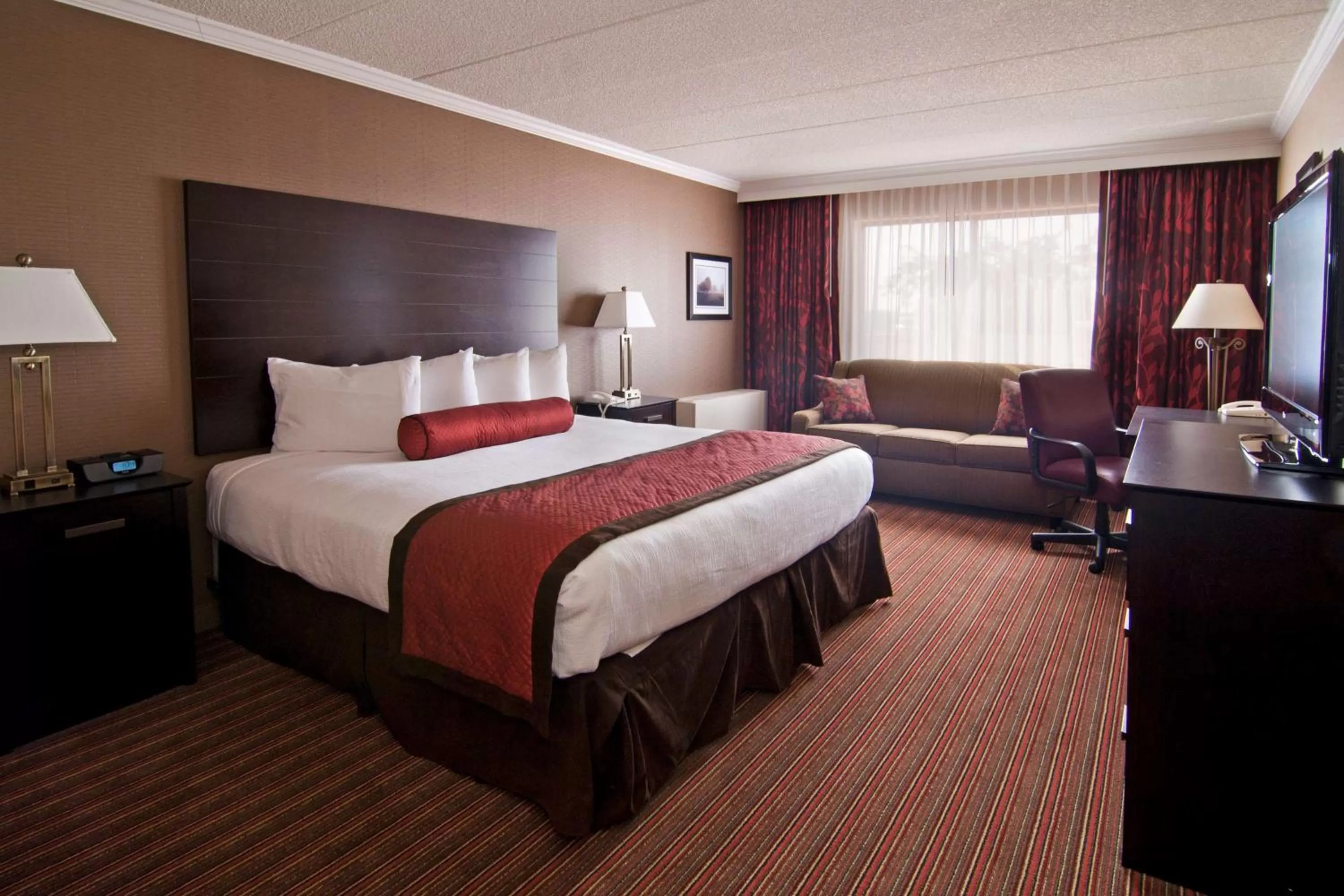 King Room with Sofa Bed in Best Western Premier Nicollet Inn