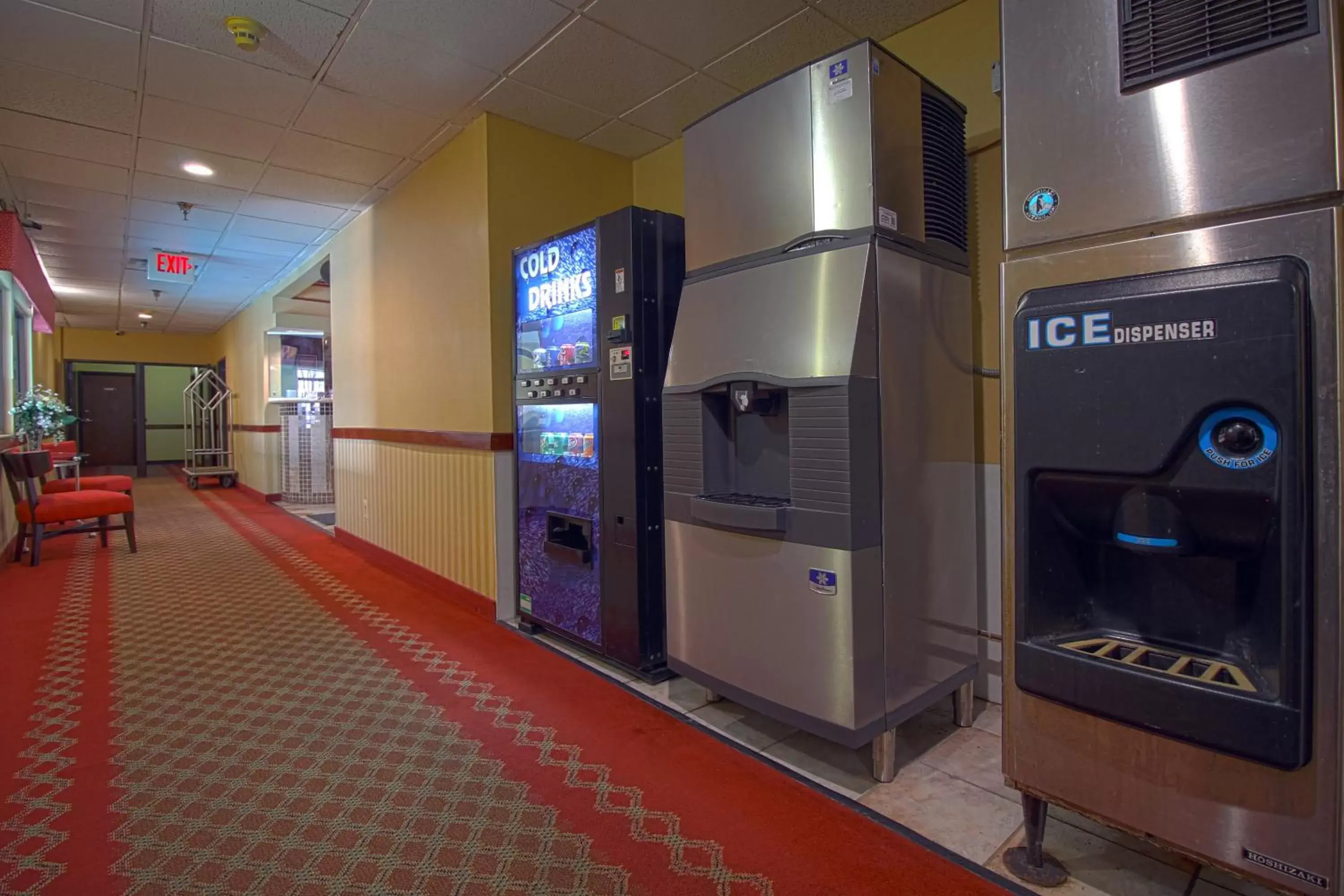 vending machine in Geneva Motel Inn