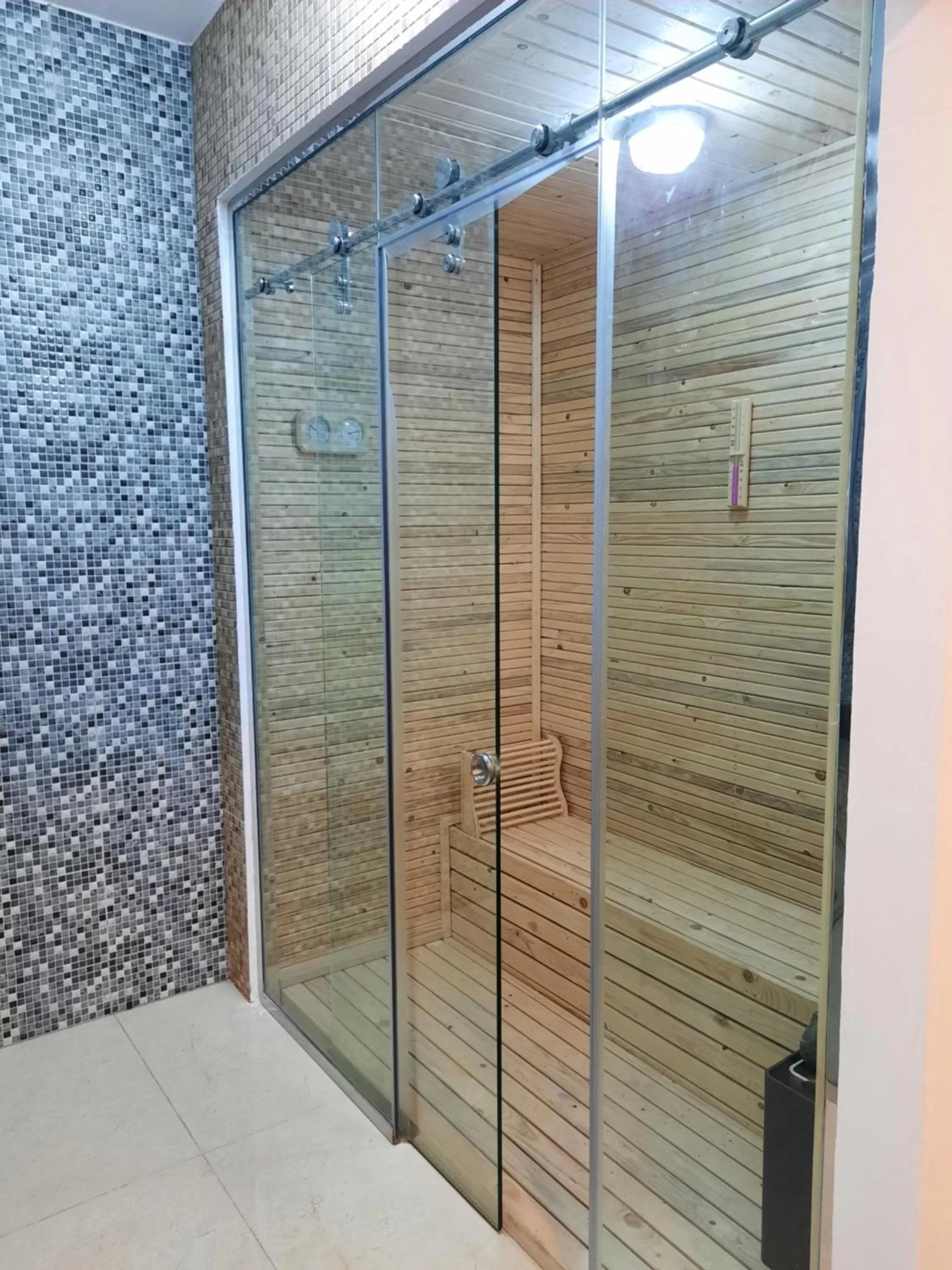 Sauna in Diamond Star Hotel فندق النجمة الماسية