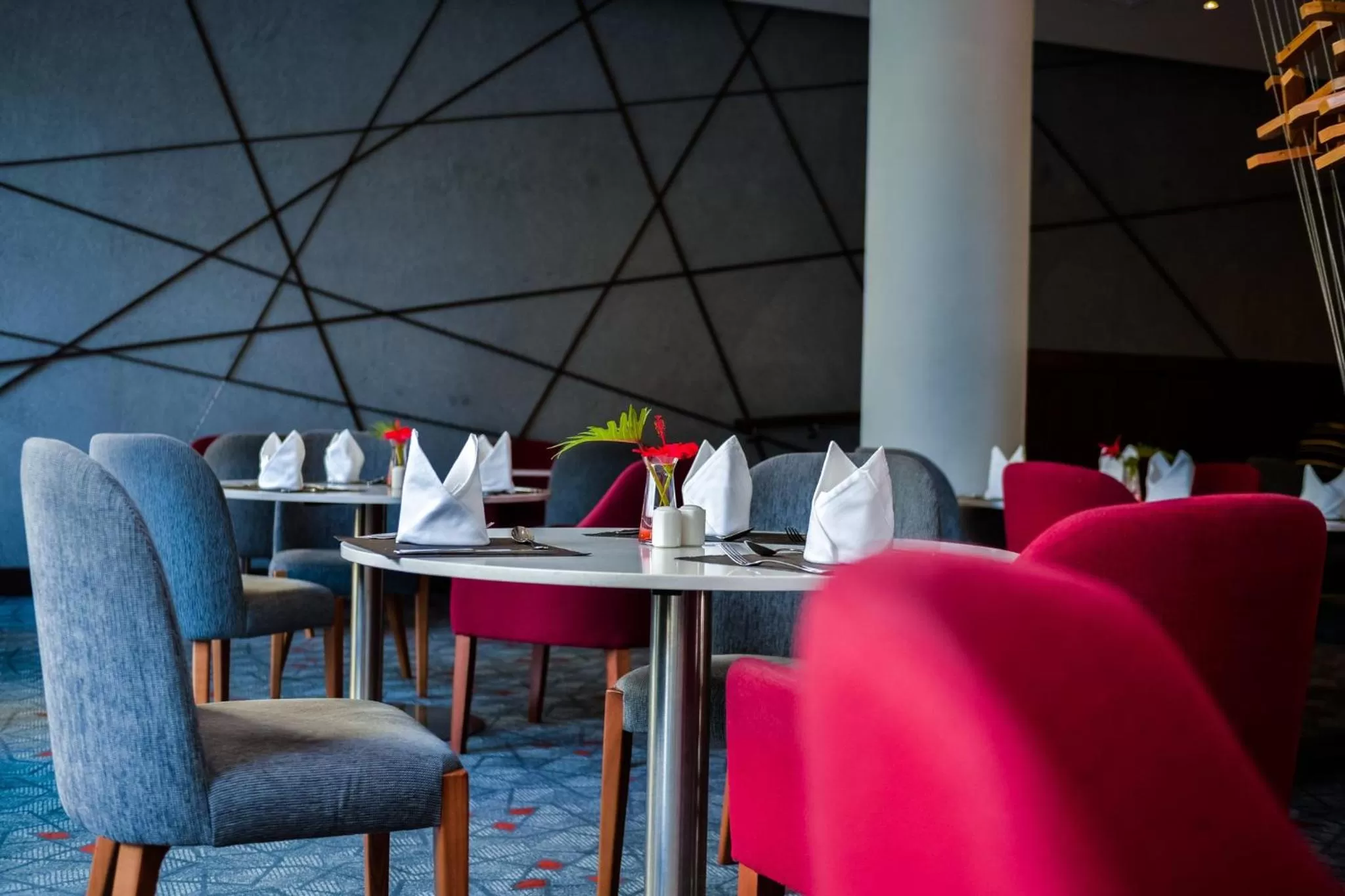 Restaurant/places to eat in Crowne Plaza - Dar Es Salaam by IHG