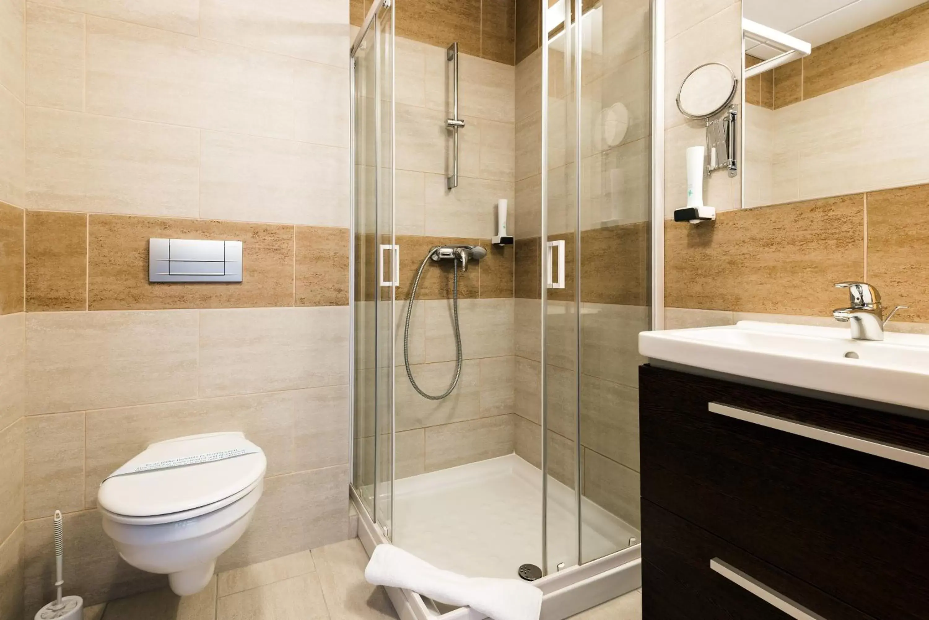 Bathroom in Hotel Garzon Plaza