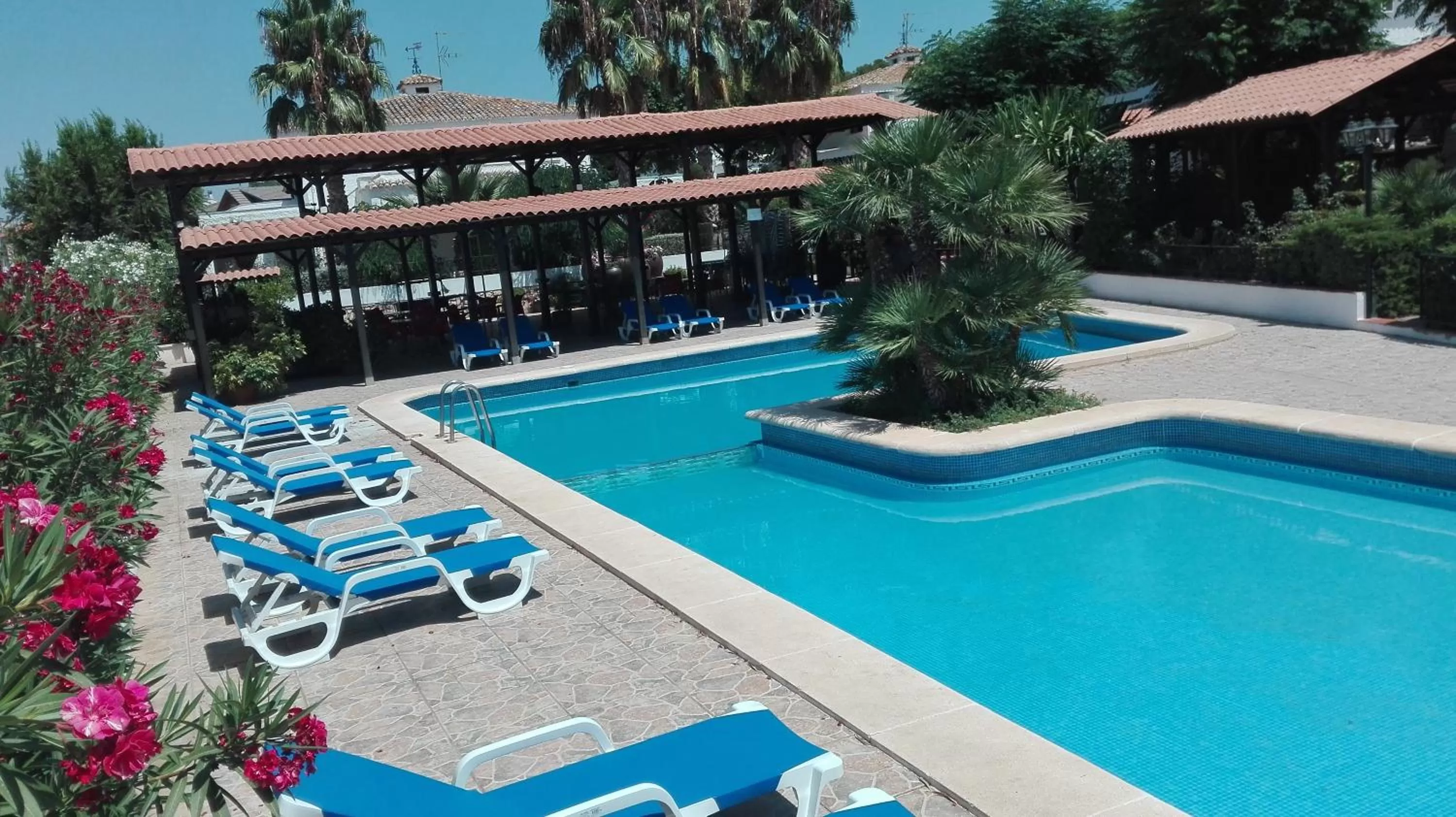 Swimming pool in Hotel La Carreta