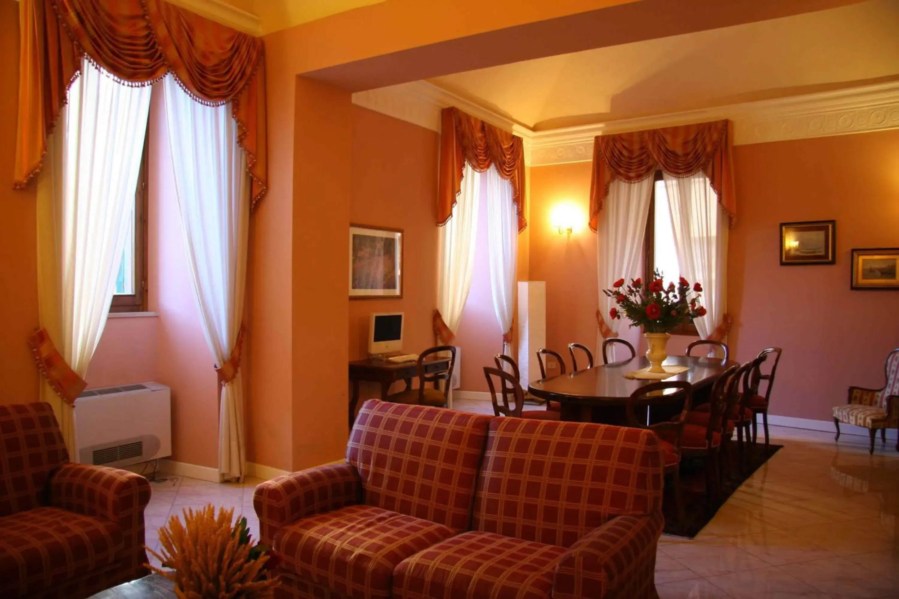 Living room, Seating Area in Grand Hotel Italia