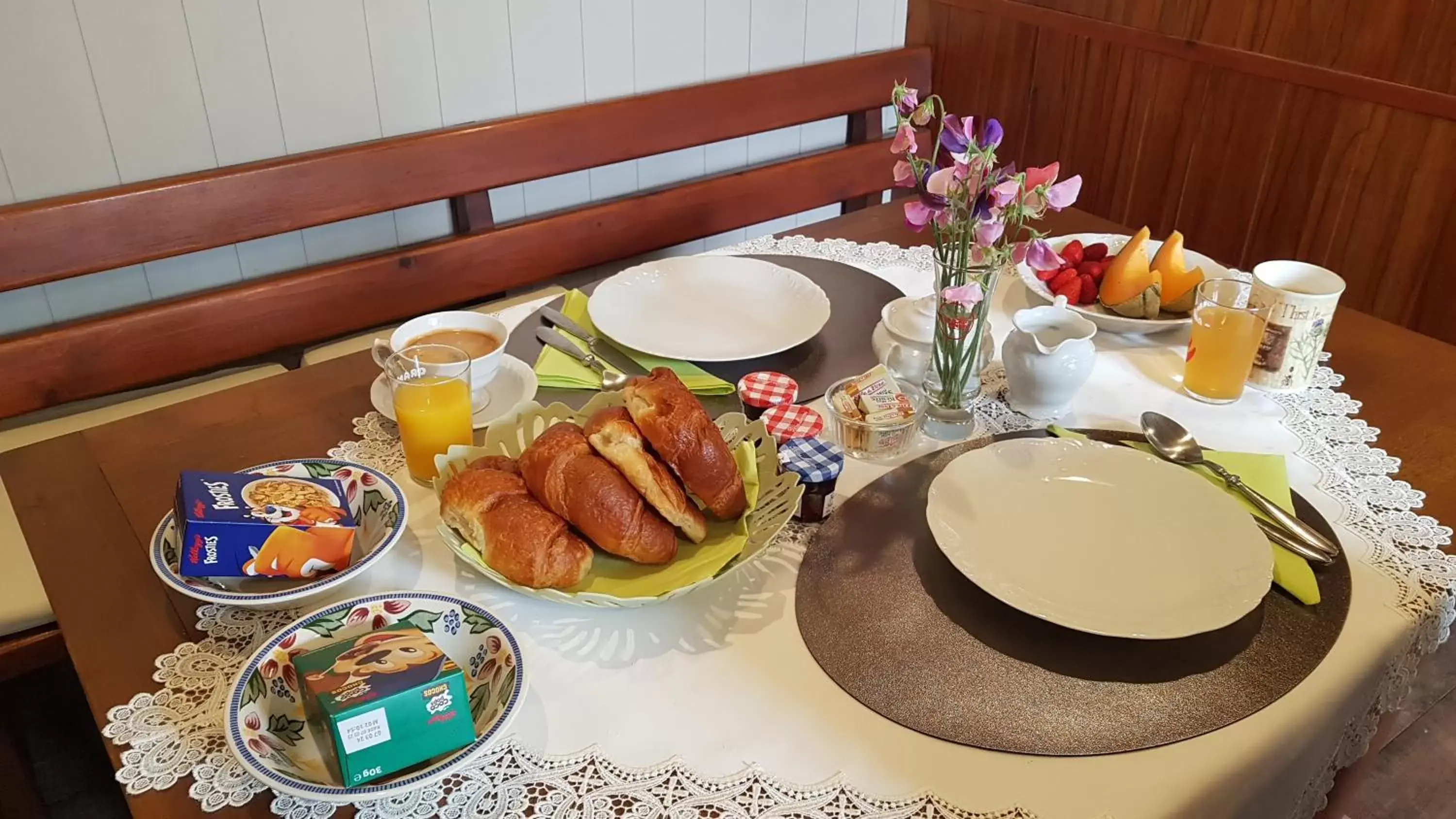 Breakfast in L'ancienne Gendarmerie