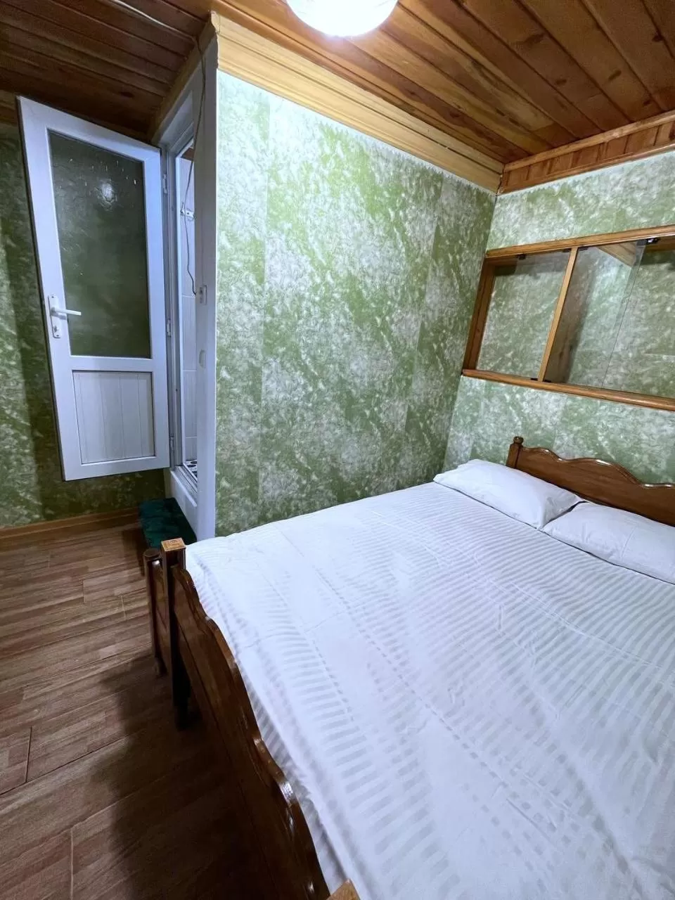 Toilet, Bed in OLD ClTY HOTEL BATUMI