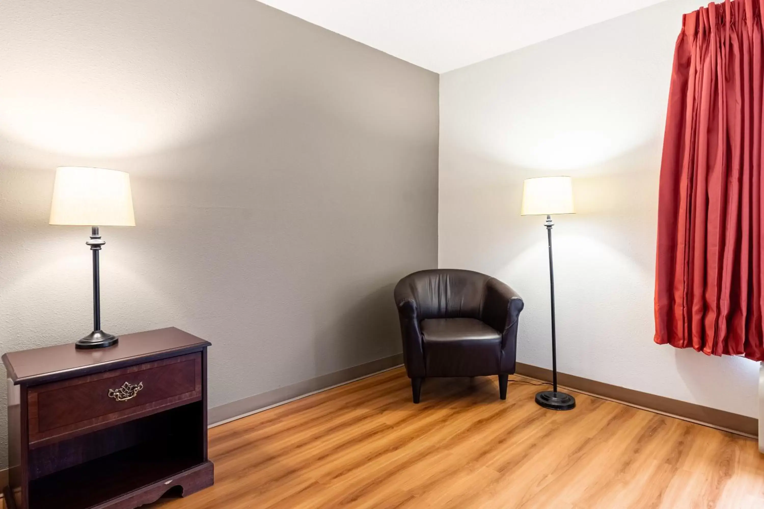 King Room - Disability Access - Non-Smoking in Motel 6 Walton, KY - Richwood - Cincinnati Airport South King Room - Disability Access - Non-Smoking in Motel 6 Walton, KY - Richwood - Cincinnati Airport South