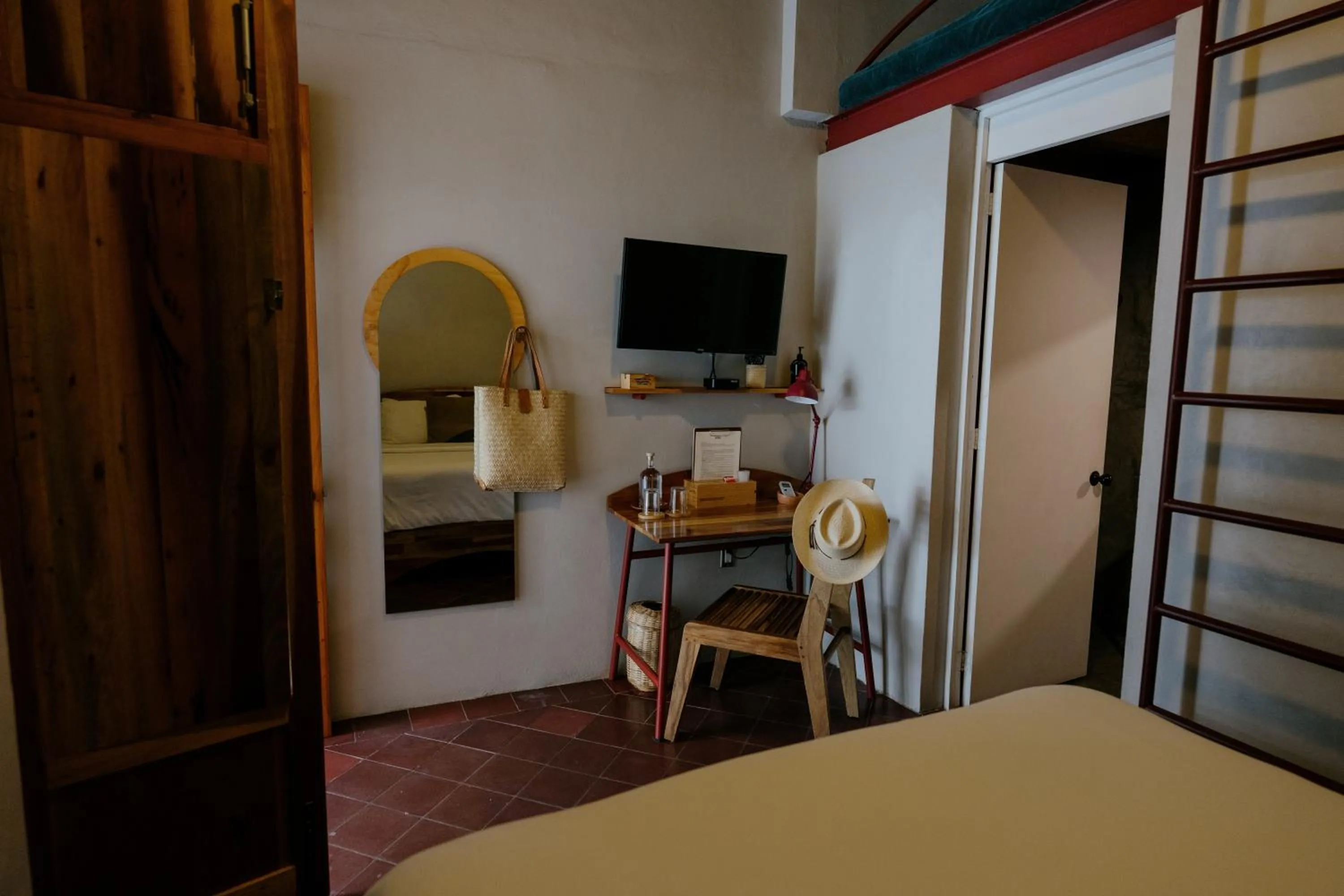 TV and multimedia, Bed in Grana B&B