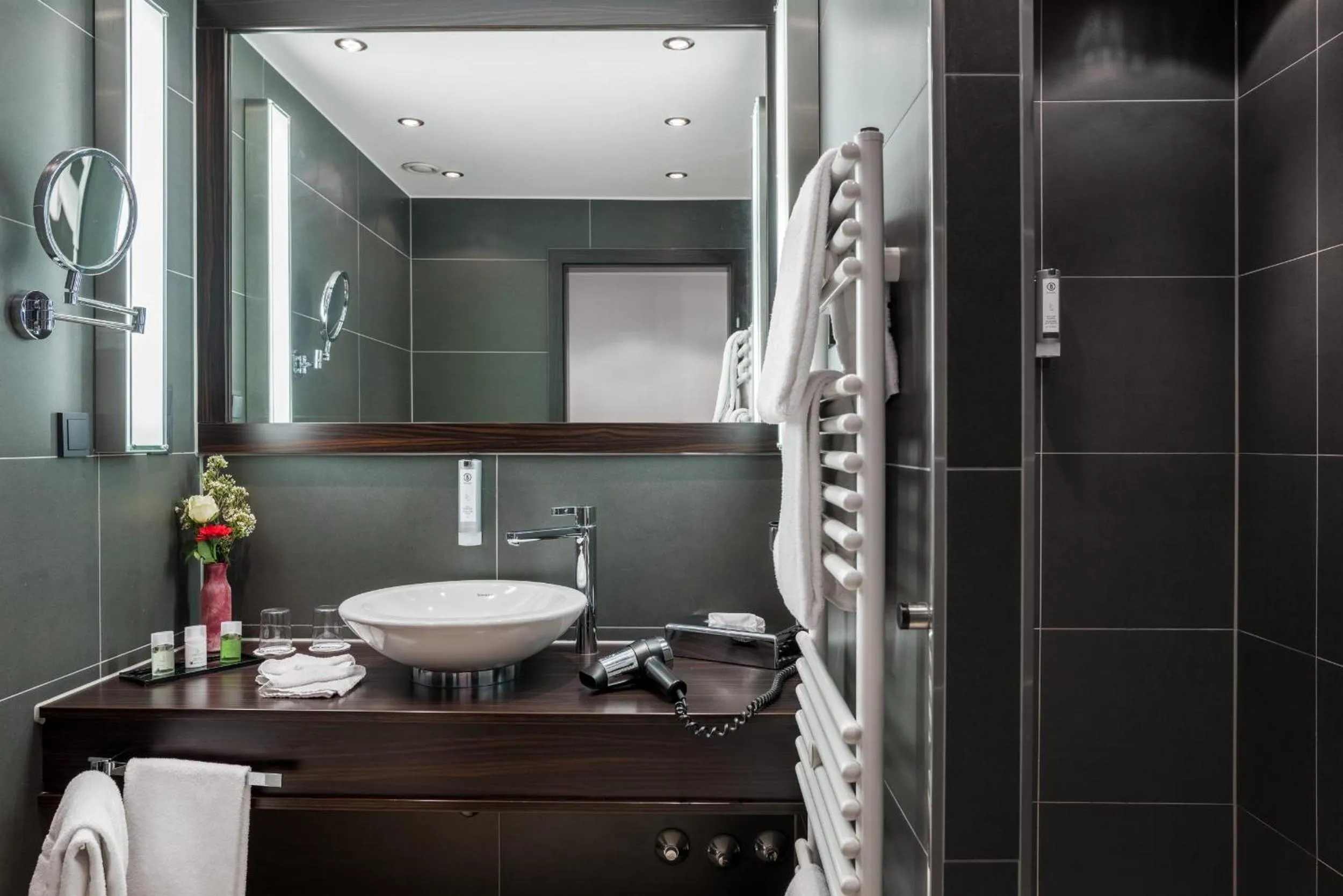 Leoso Hotel Leverkusen