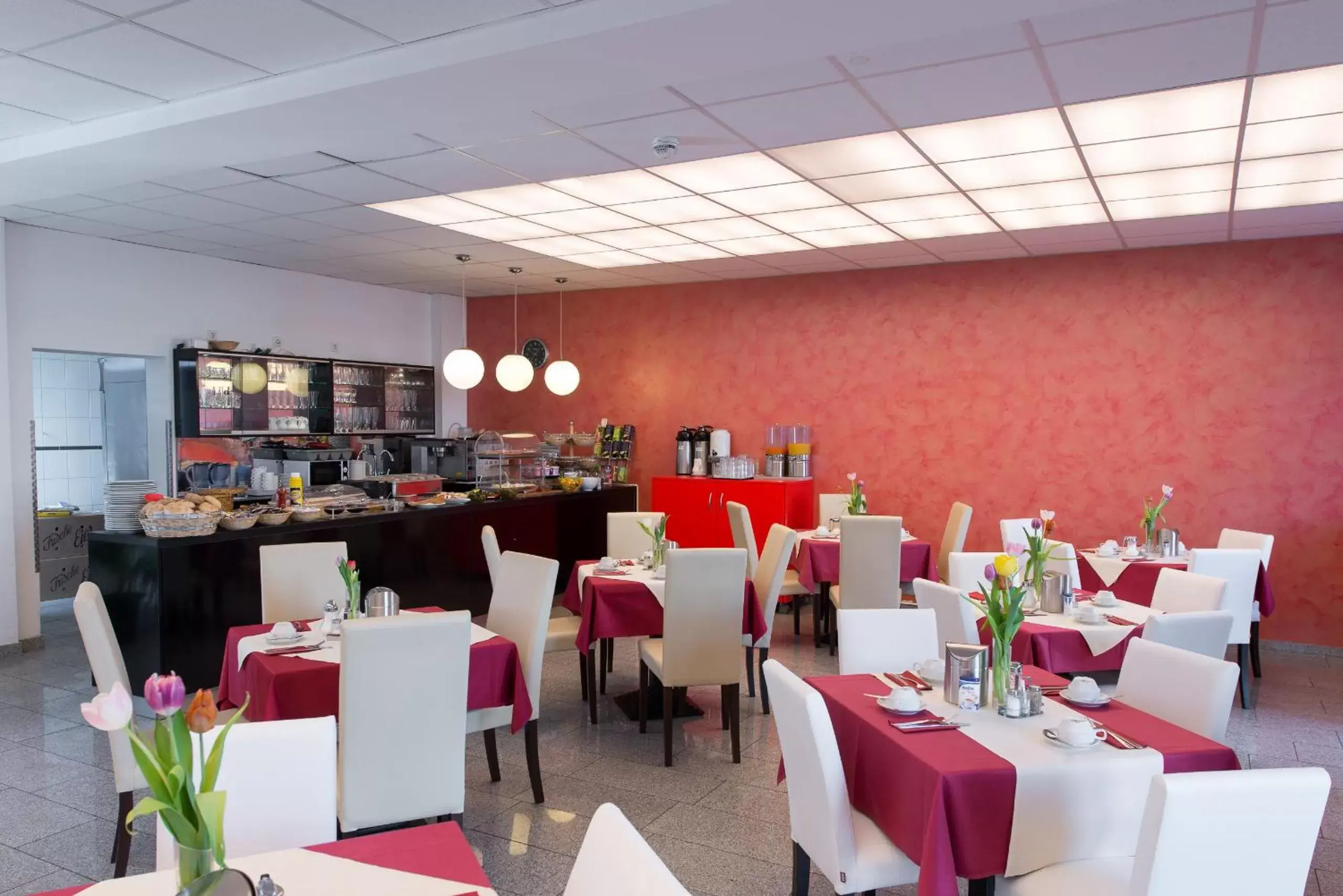 Restaurant/Places to Eat in Goethe Business Hotel by Trip Inn