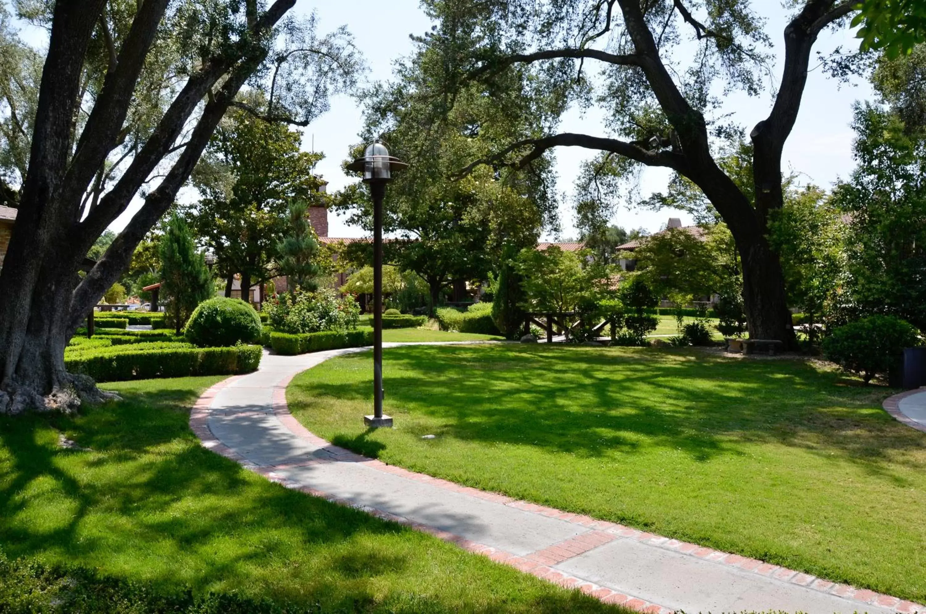 Patio, Garden in Paso Robles Inn