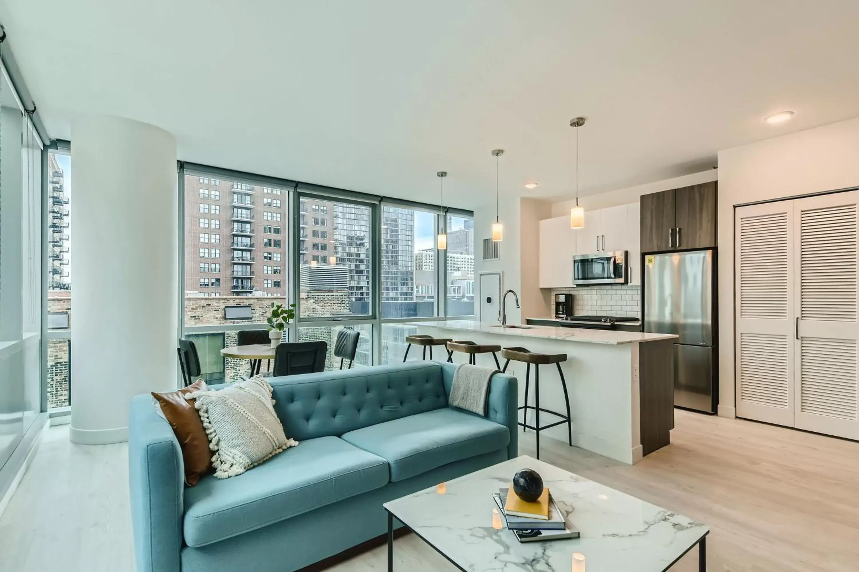 Living room, Seating Area in Sentral Michigan Avenue