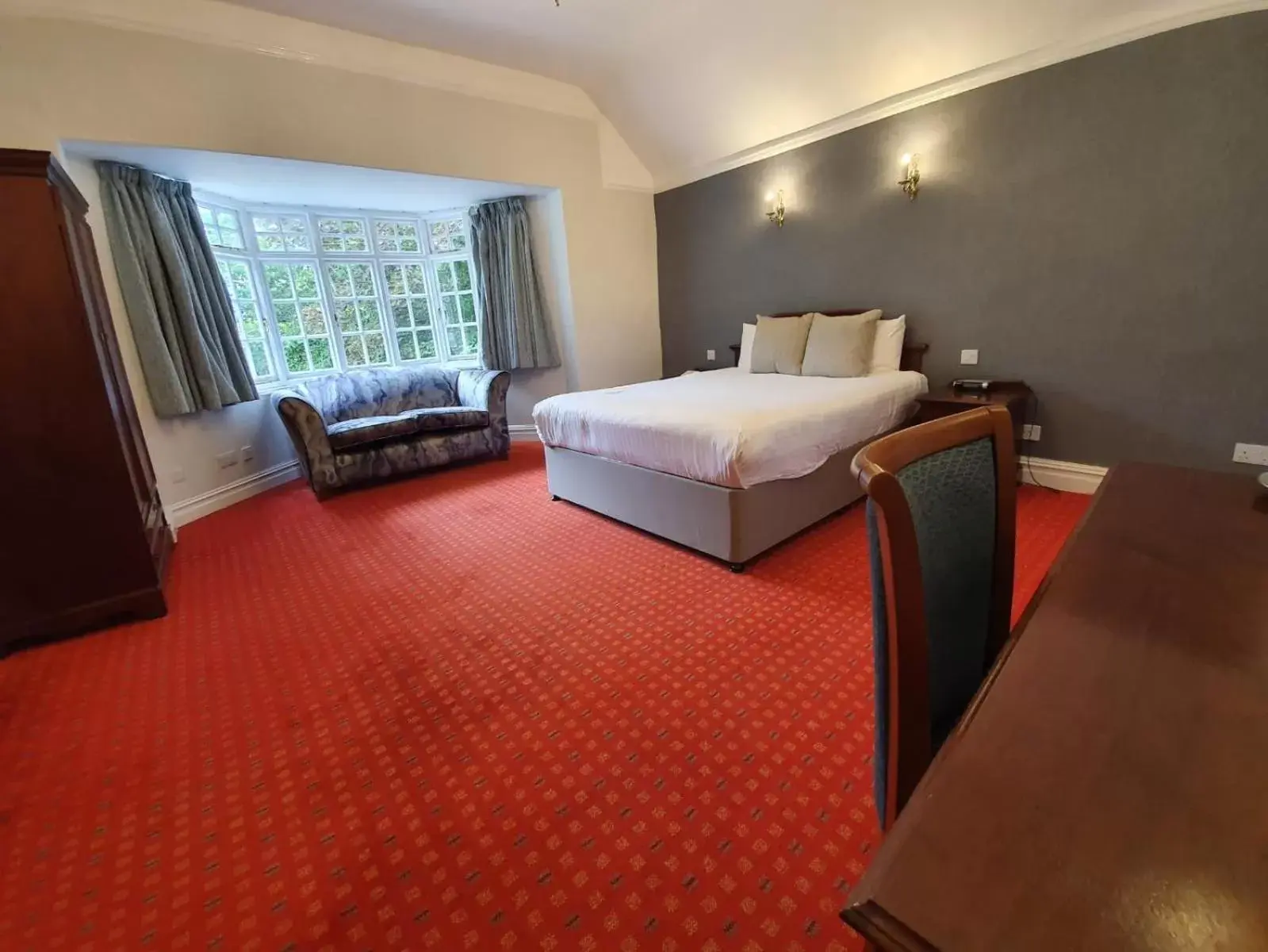 Bedroom, Bed in Best Western Moore Place Hotel