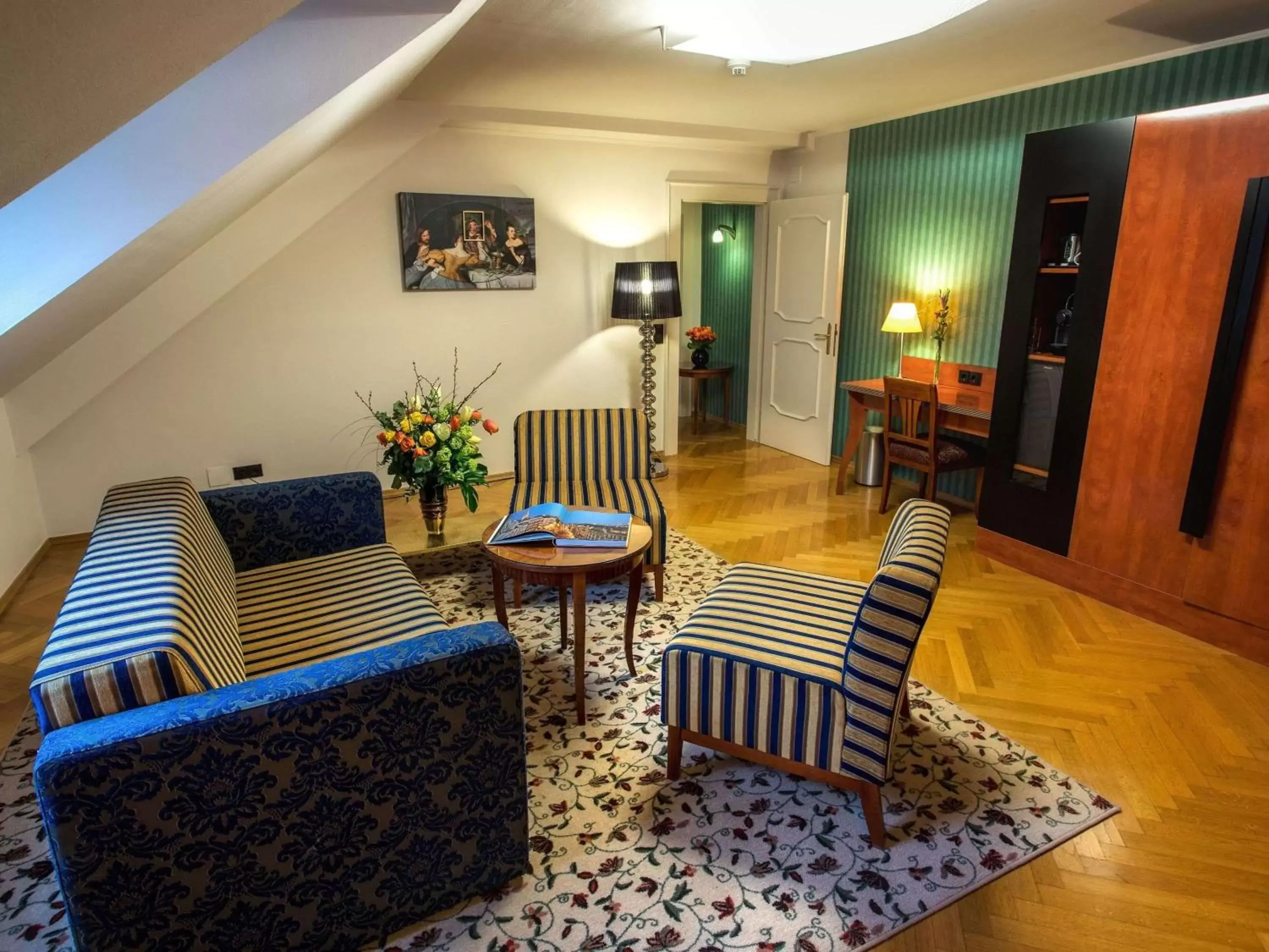 Photo of the whole room in Mercure Grand Hotel Biedermeier Wien