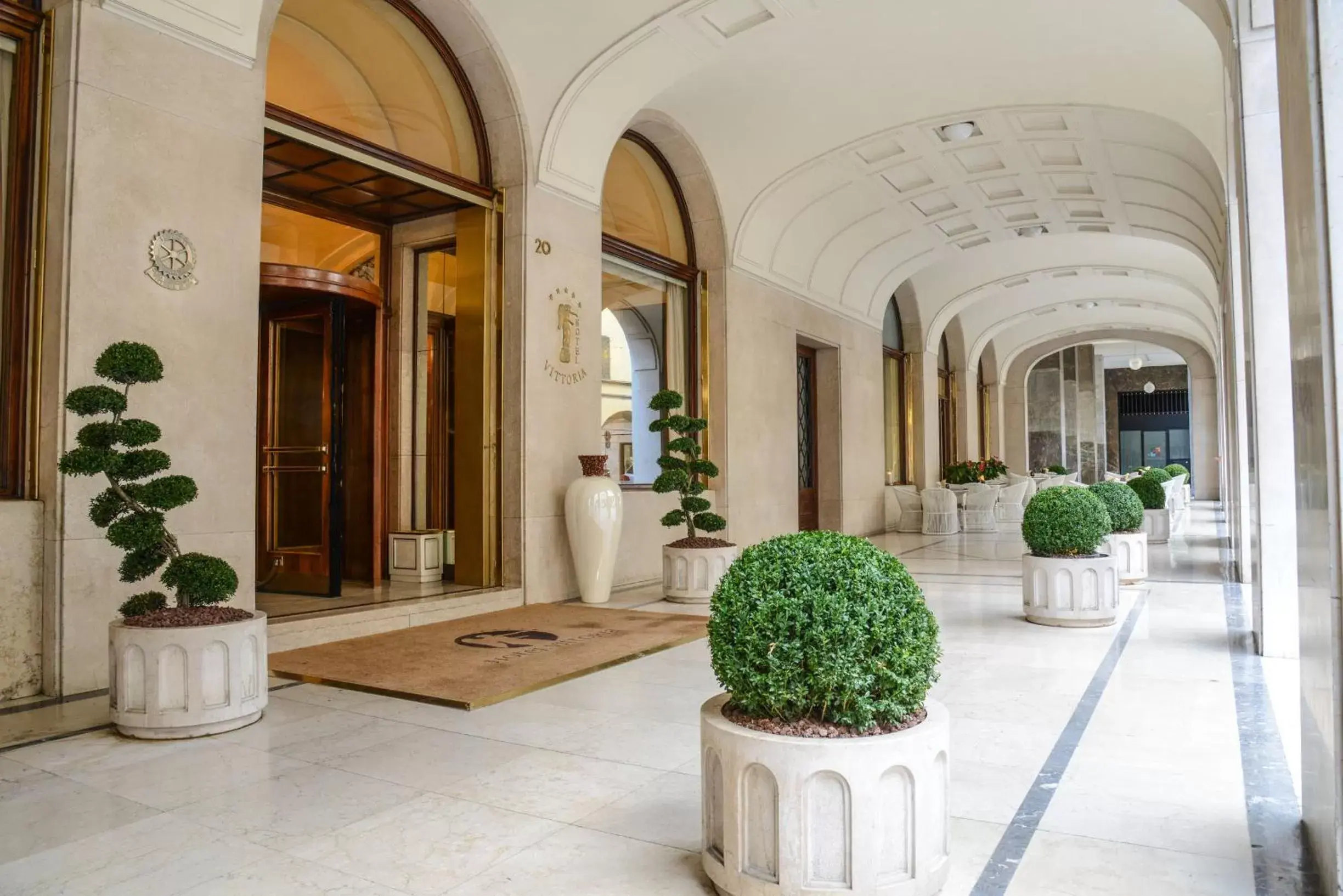Facade/entrance in Hotel Vittoria