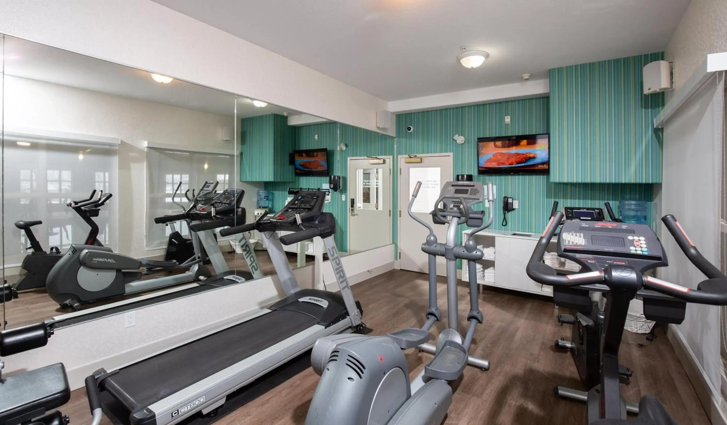 Fitness centre/facilities, Fitness Center/Facilities in Holiday Inn Express Grande Prairie, an IHG Hotel