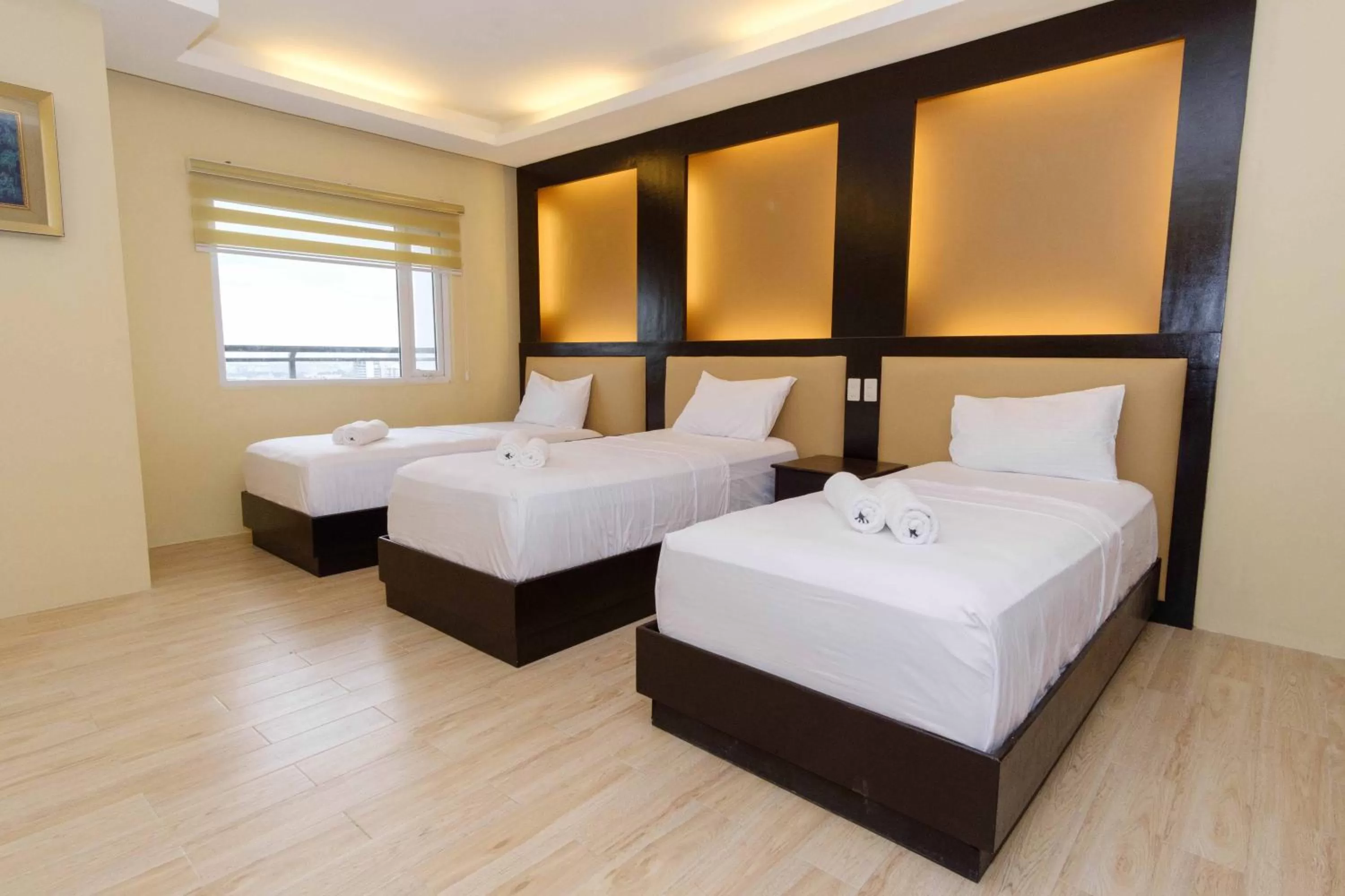 Bed in Northpointe Residences